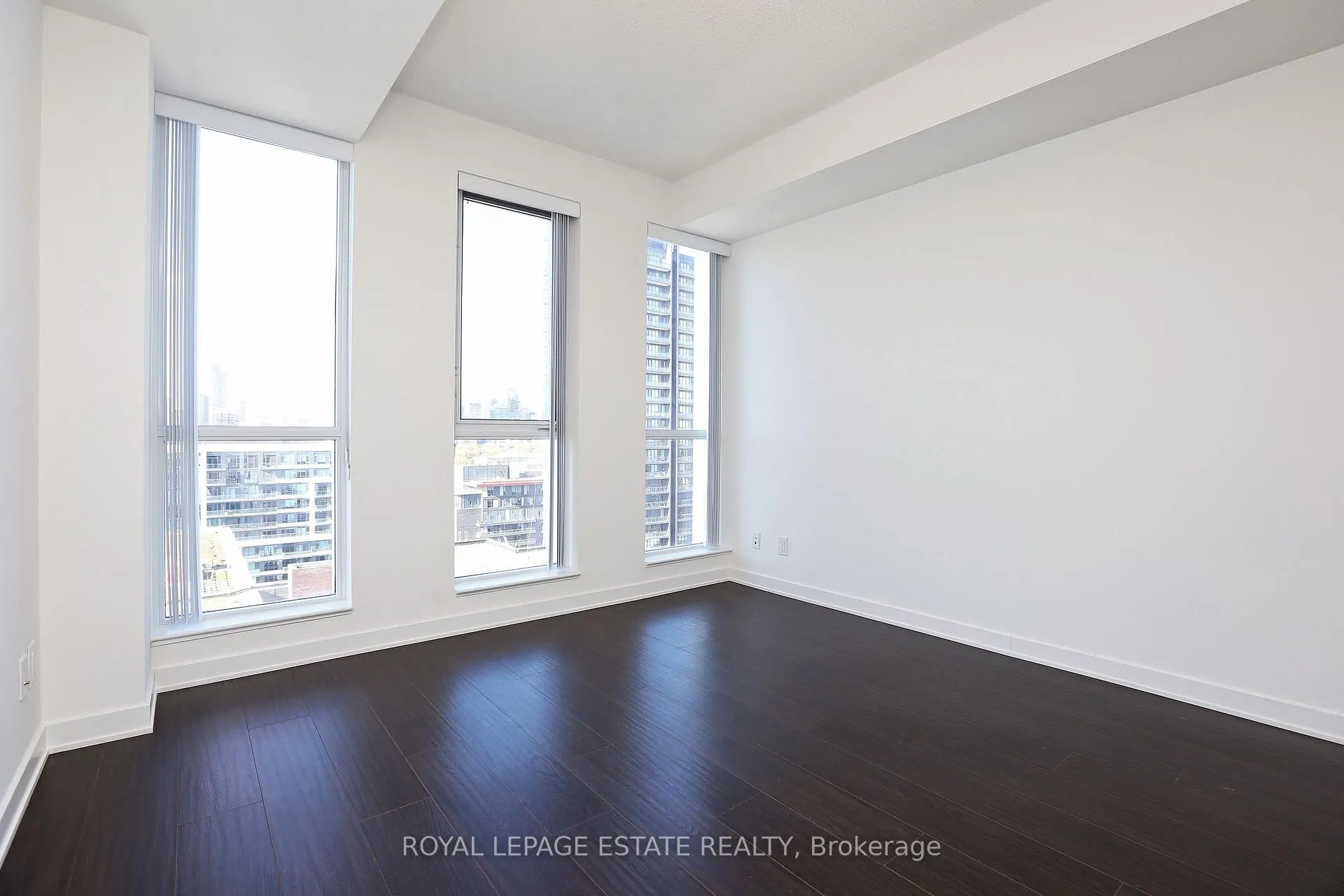 Photo 10 of Unit 1606, 55 Regent Park Boulevard, Toronto, Regent Park — HOMEH