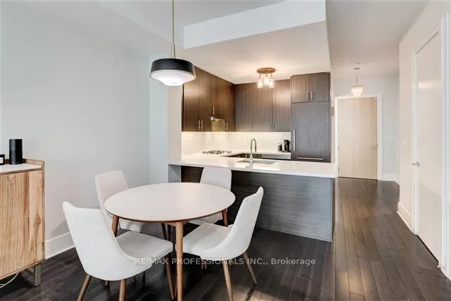 Photo 6 of Unit 527, 29 Queens Quay E, Toronto, Waterfront Communities — HOMEH