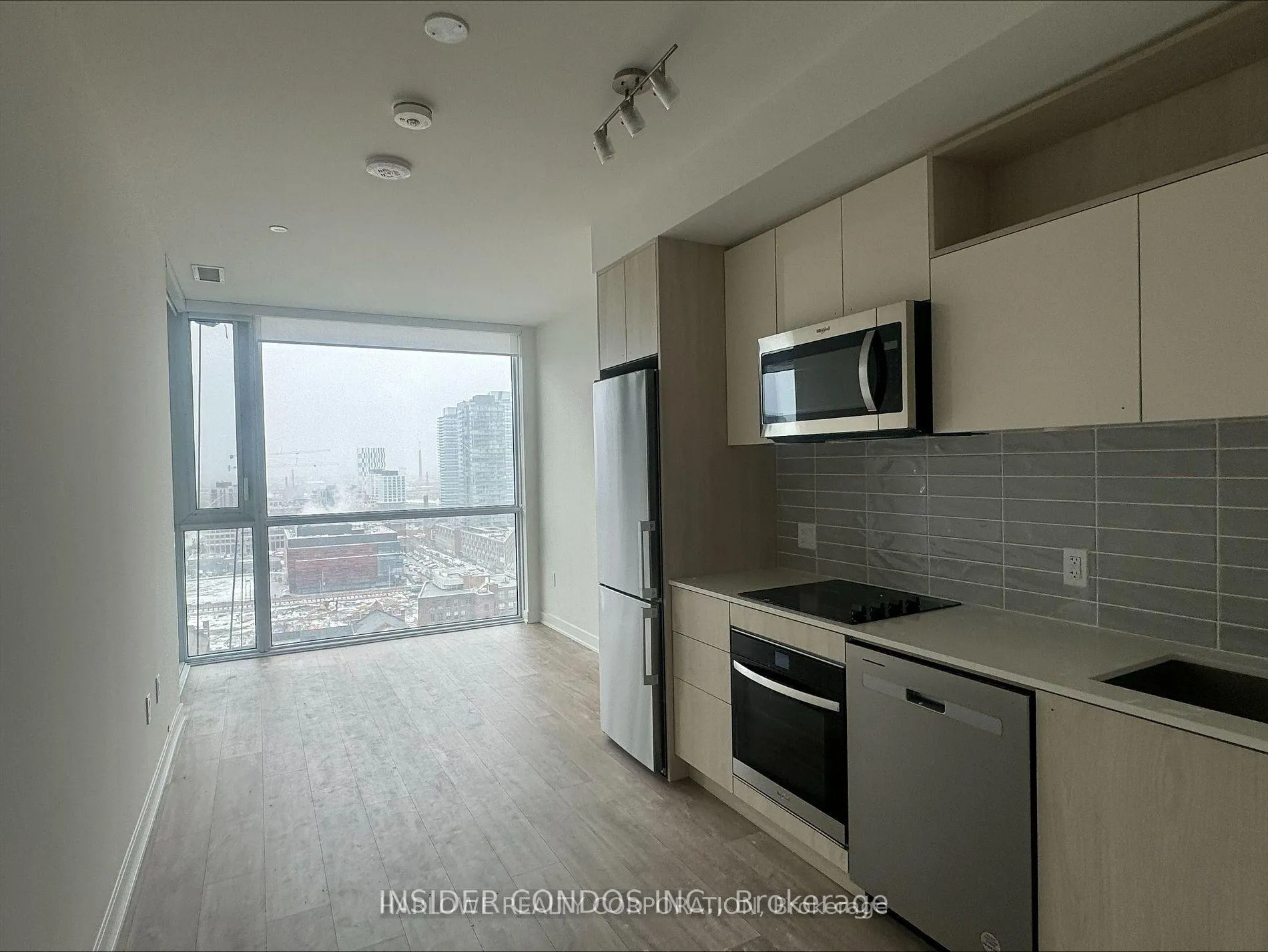 Photo 2 of Unit 1908, 70 Princess Street, Toronto, Waterfront Communities — HOMEH
