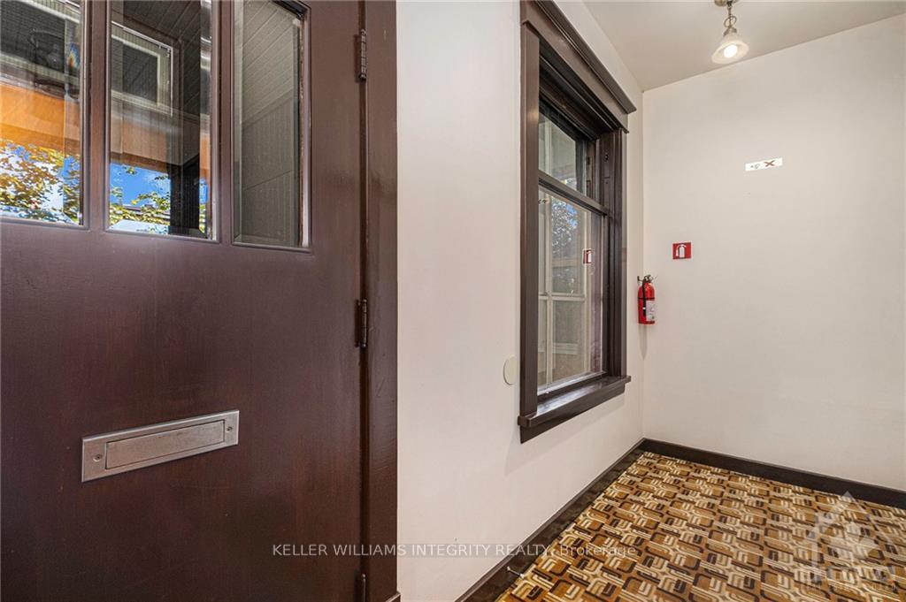 Photo 4 of Unit 3, 220 Powell Avenue, Ottawa, Glebe — HOMEH