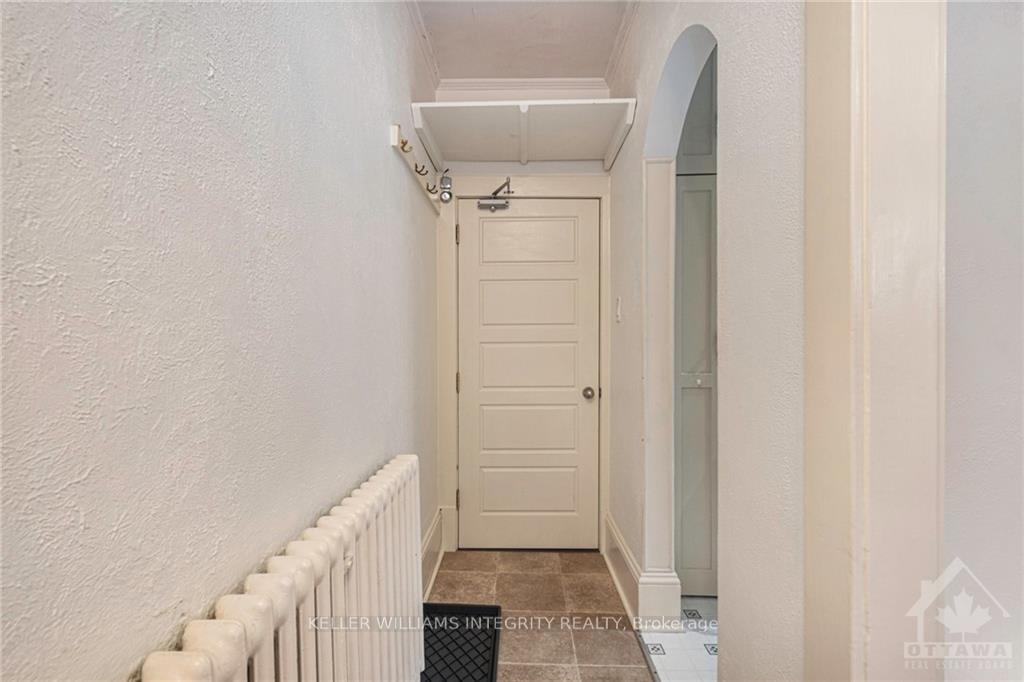 Photo 5 of Unit 3, 220 Powell Avenue, Ottawa, Glebe — HOMEH