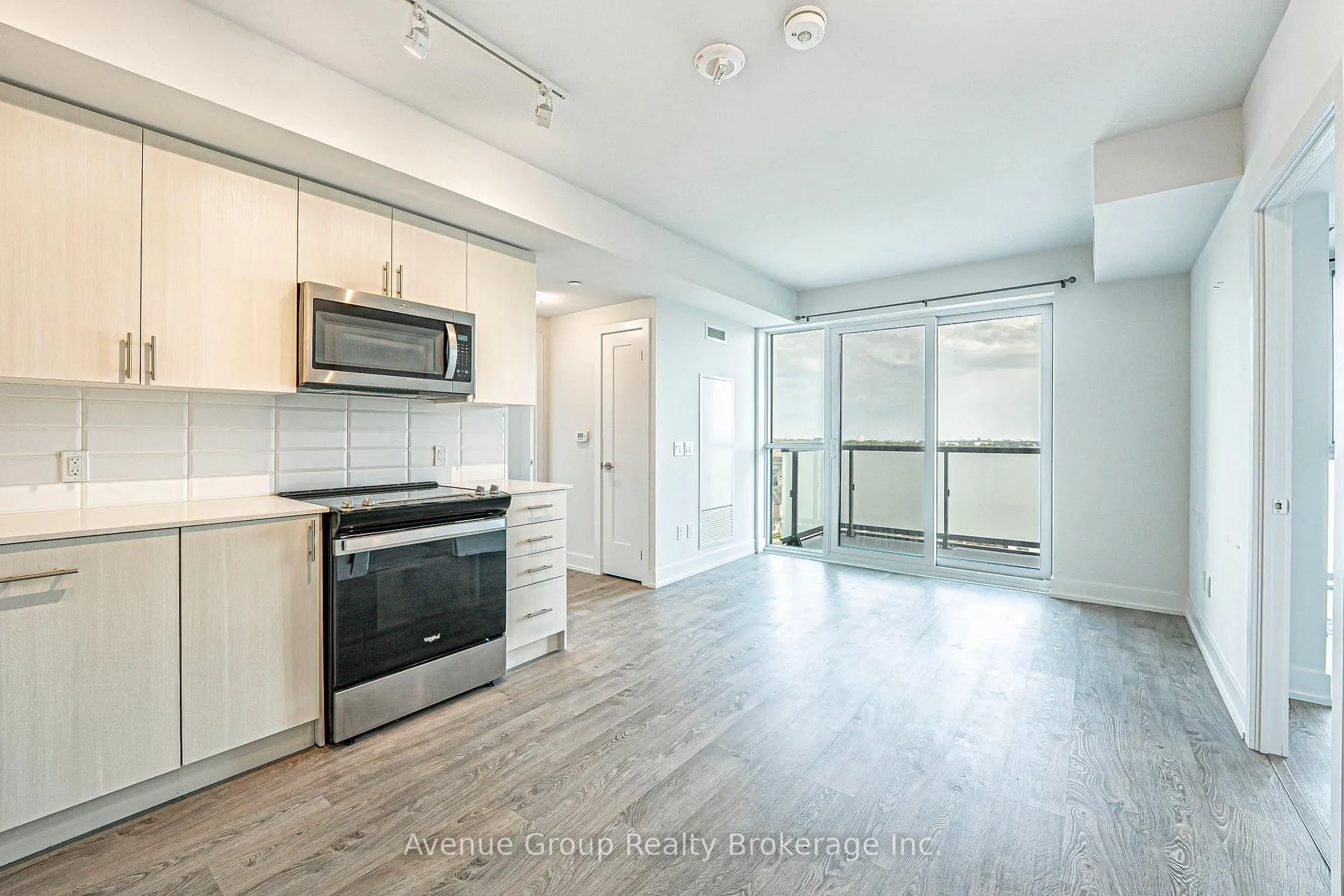 Photo 8 of Unit 816, 2550 Simcoe Street, Oshawa, Windfields — HOMEH