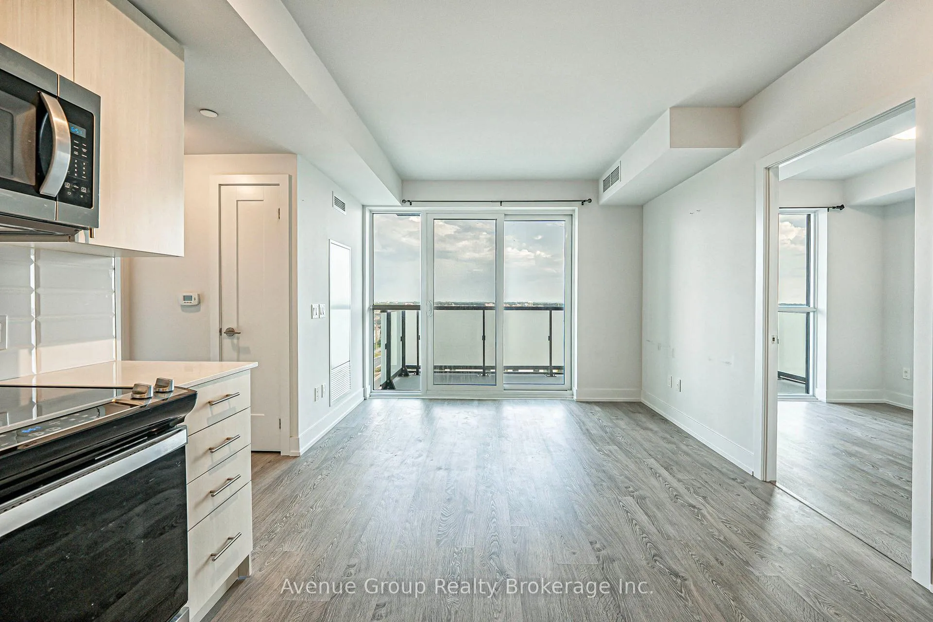 Photo 9 of Unit 816, 2550 Simcoe Street, Oshawa, Windfields — HOMEH