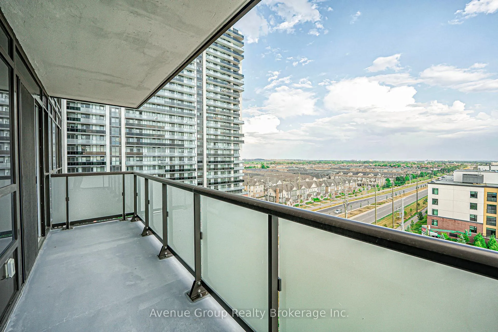 Photo 31 of Unit 816, 2550 Simcoe Street, Oshawa, Windfields — HOMEH