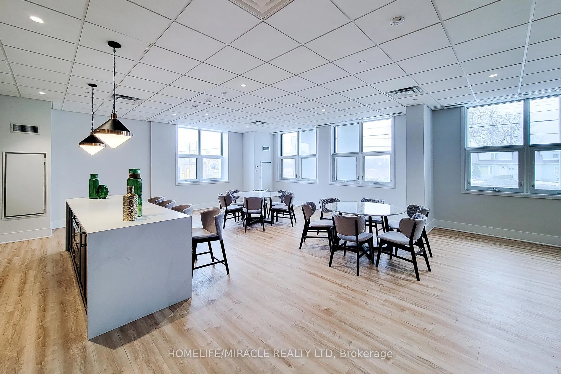 Photo 13 of Unit 508, 1936 Rymal Road E, Hamilton, Stoney Creek — HOMEH