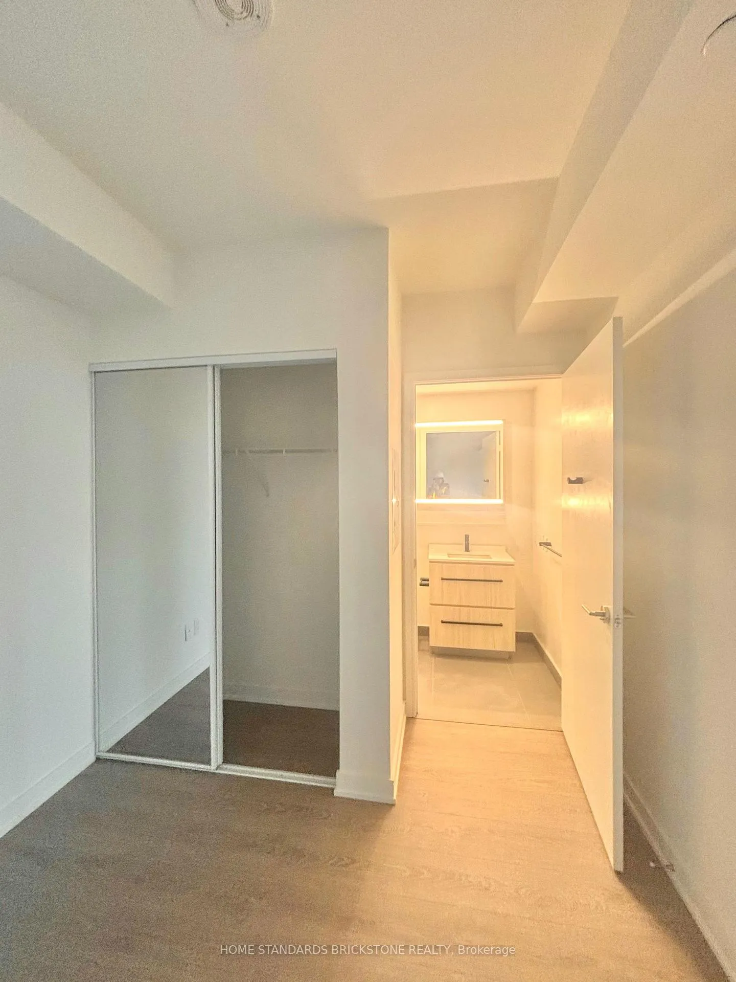 Photo 5 of Unit 1201, 425 Front Street E, Toronto, Waterfront Communities — HOMEH