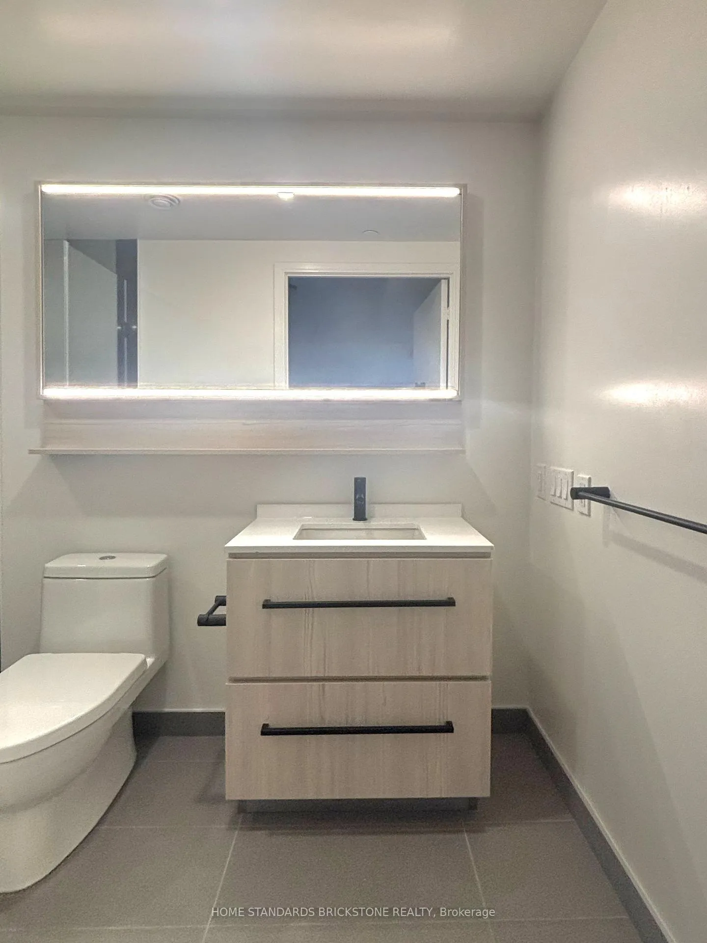 Photo 7 of Unit 1201, 425 Front Street E, Toronto, Waterfront Communities — HOMEH