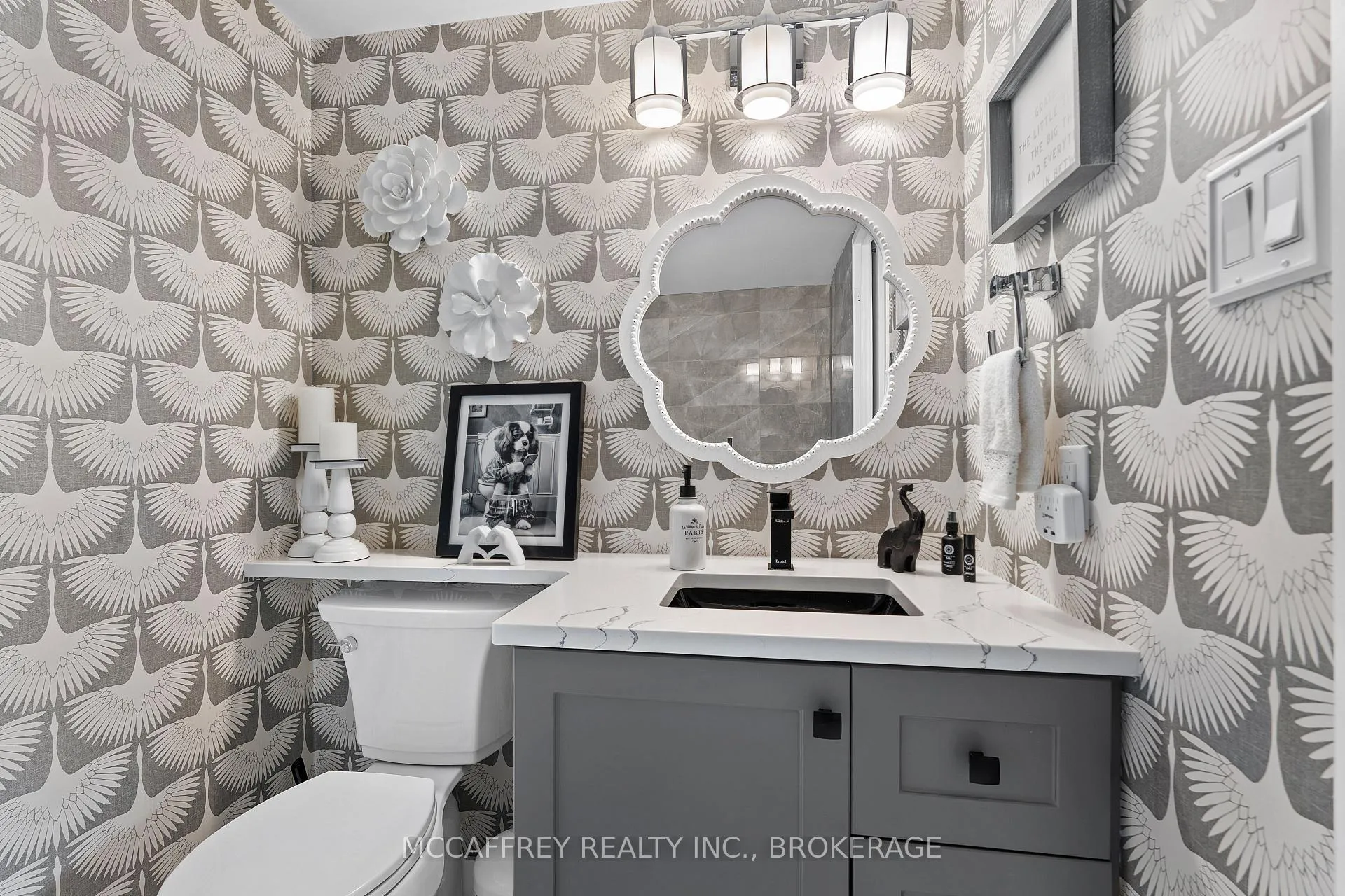 Photo 24 of Unit 1105, 257 Bath Road, Kingston, West of Sir John A. Blvd — HOMEH