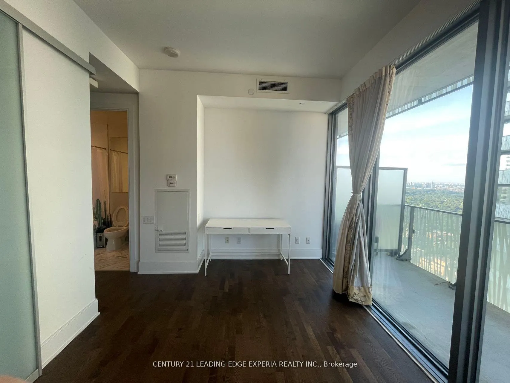 Photo 6 of Unit PH4906, 42 Charles Street E, Toronto, Church-Yonge Corridor — HOMEH