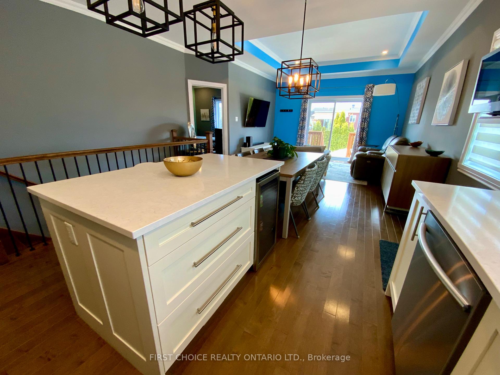 Photo 10 of 18 Julien Street, Champlain, L'Orignal — HOMEH