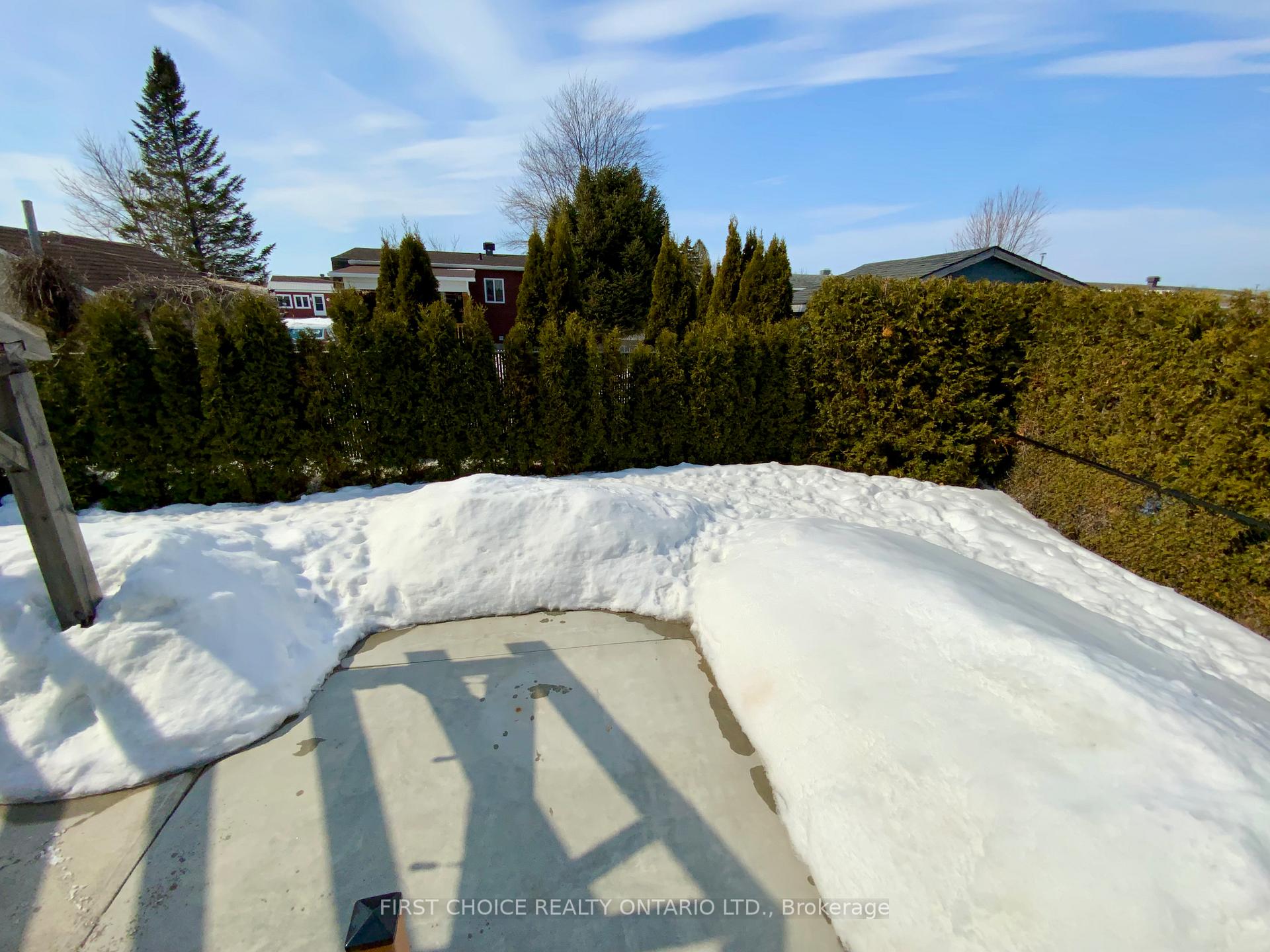 Photo 30 of 18 Julien Street, Champlain, L'Orignal — HOMEH