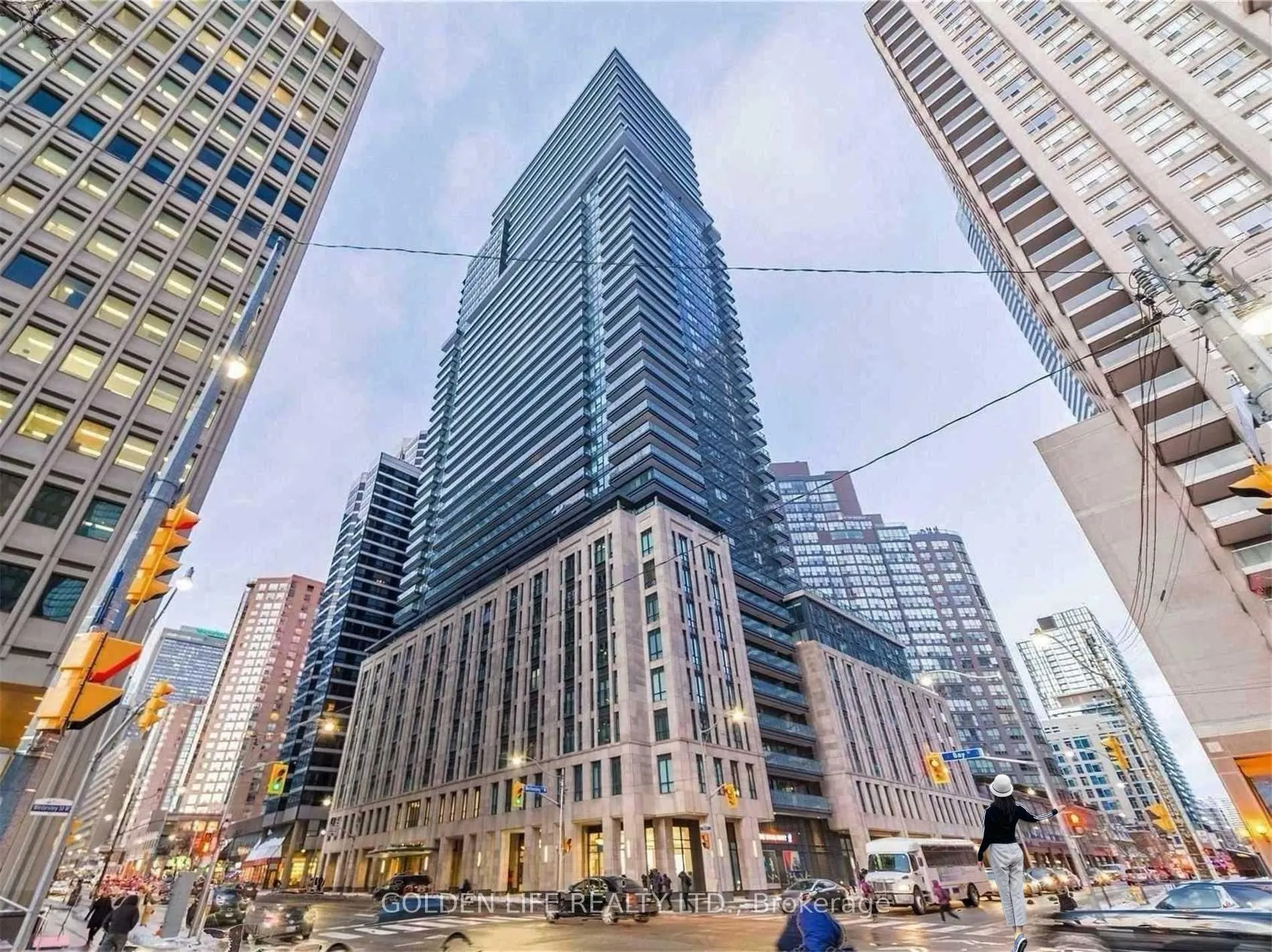 Front of Unit 3802, 955 Bay Street