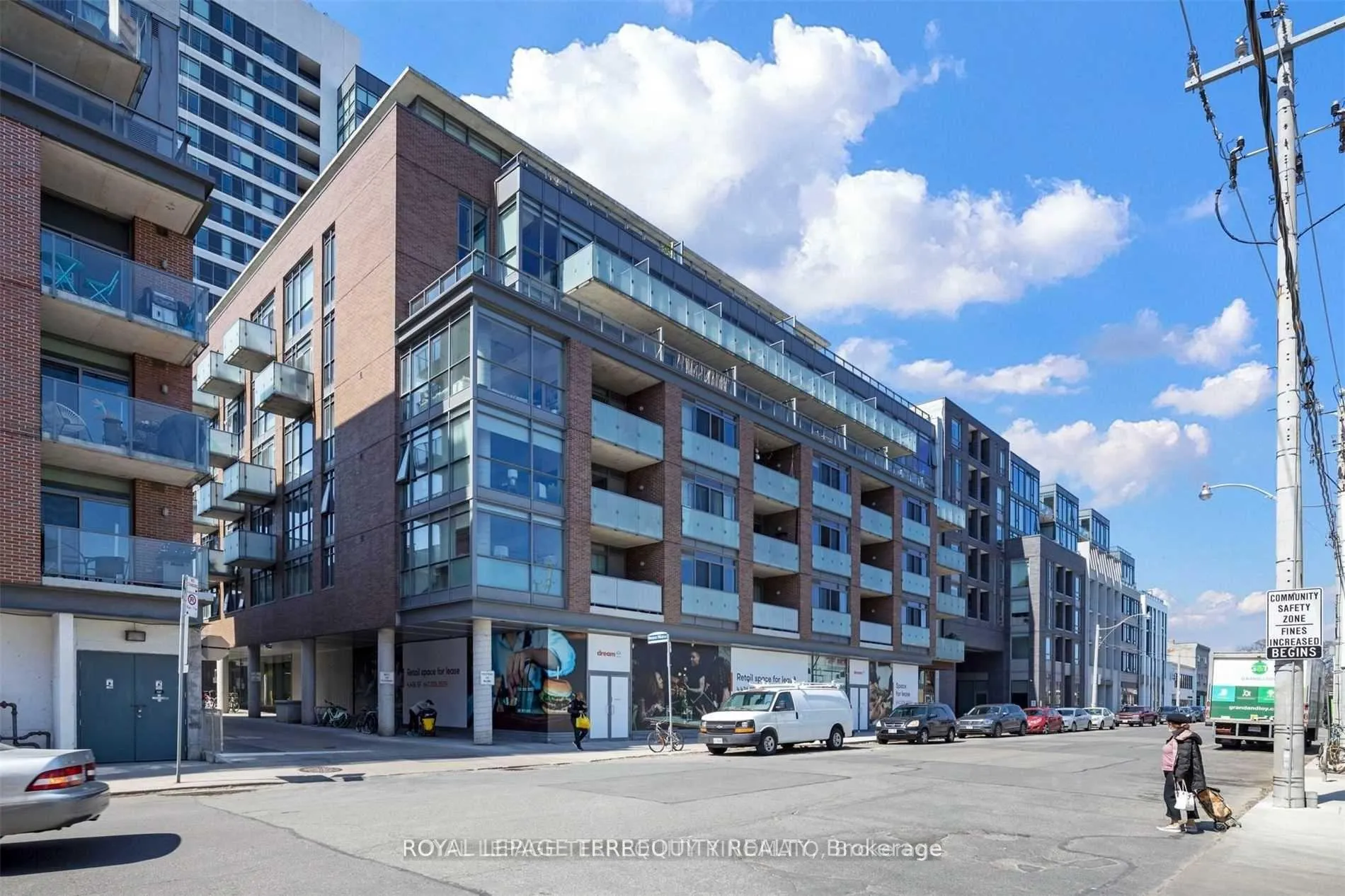 Front of Unit 402, 8 Gladstone Avenue