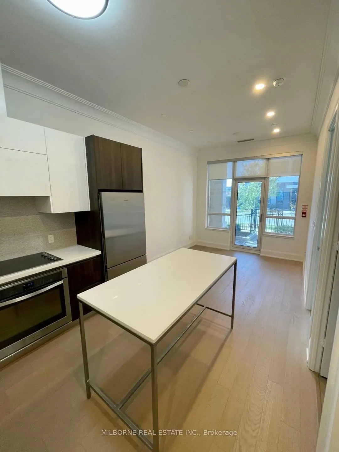 Photo 4 of Unit 107, 25 Water Walk Drive, Markham, Unionville — HOMEH