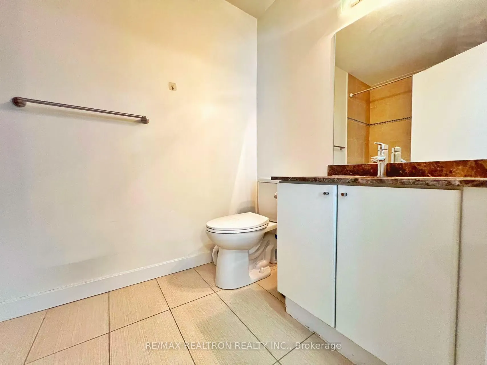 Photo 7 of Unit 2809, 18 Harbour Street, Toronto, Waterfront Communities — HOMEH