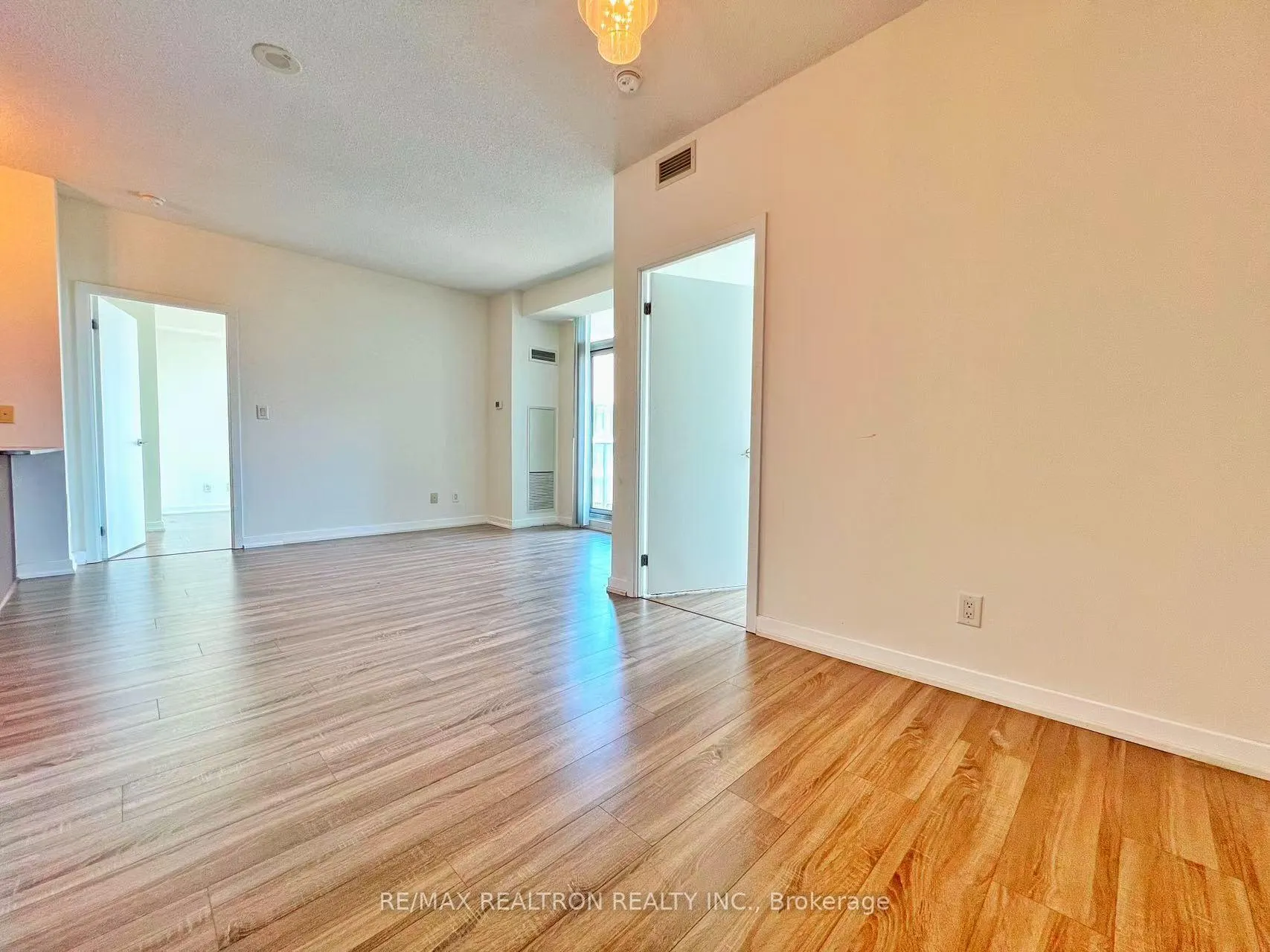 Photo 14 of Unit 2809, 18 Harbour Street, Toronto, Waterfront Communities — HOMEH