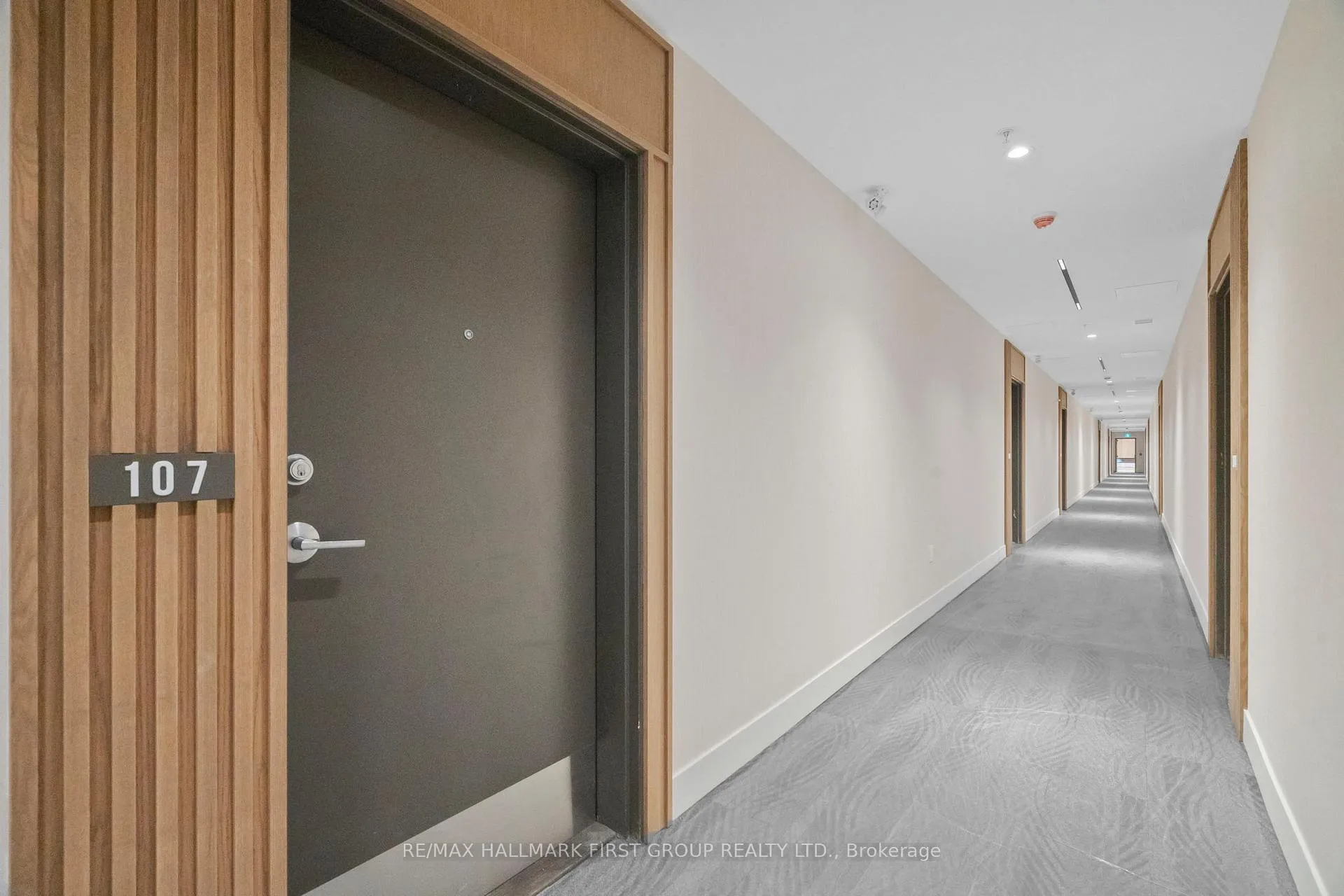 Photo 2 of Unit 107, 385 Arctic Red Drive, Oshawa, Windfields — HOMEH