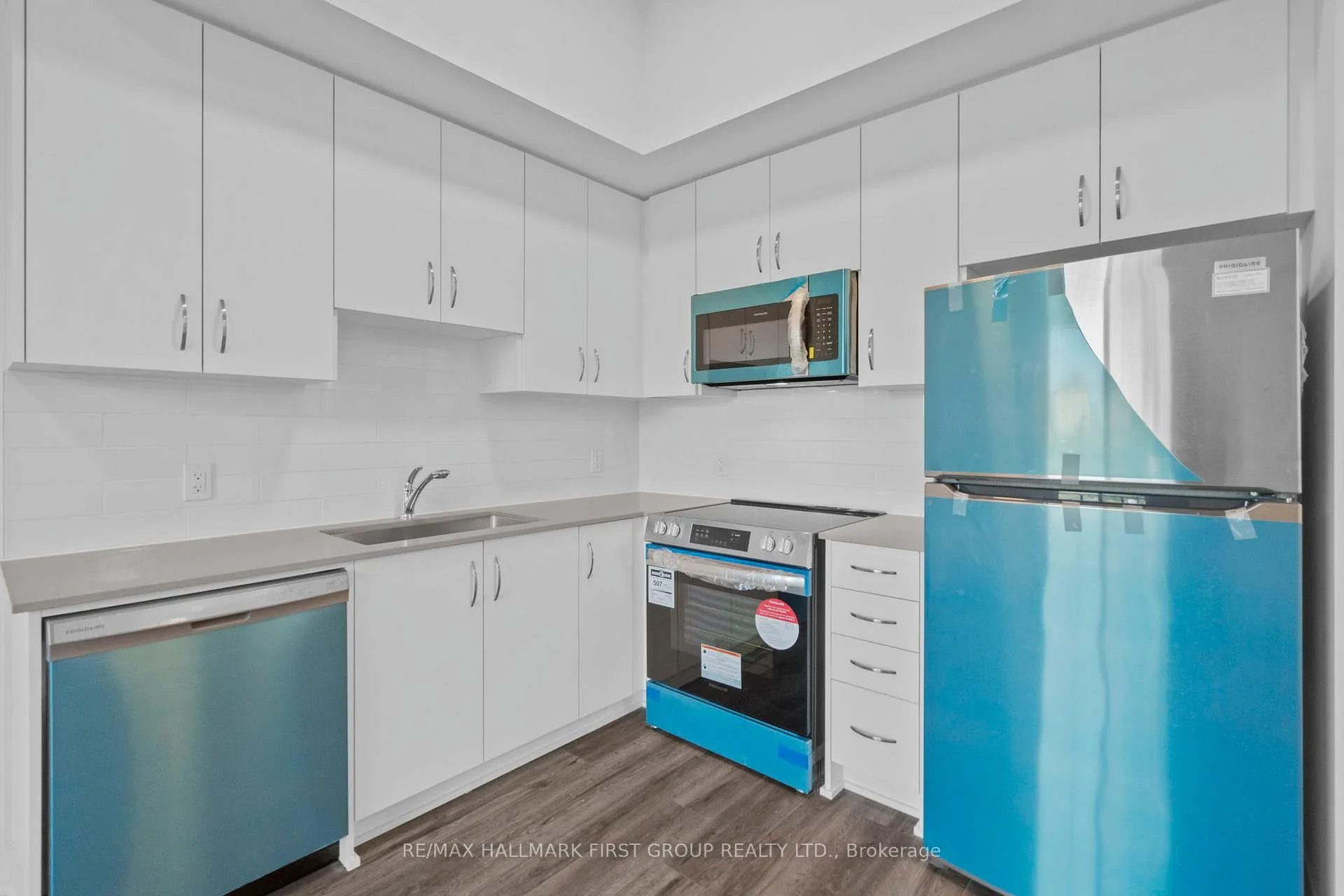 Photo 8 of Unit 107, 385 Arctic Red Drive, Oshawa, Windfields — HOMEH