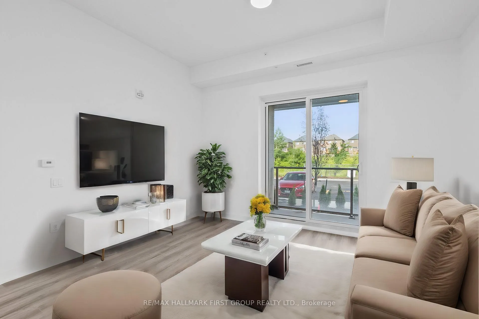 Photo 12 of Unit 107, 385 Arctic Red Drive, Oshawa, Windfields — HOMEH
