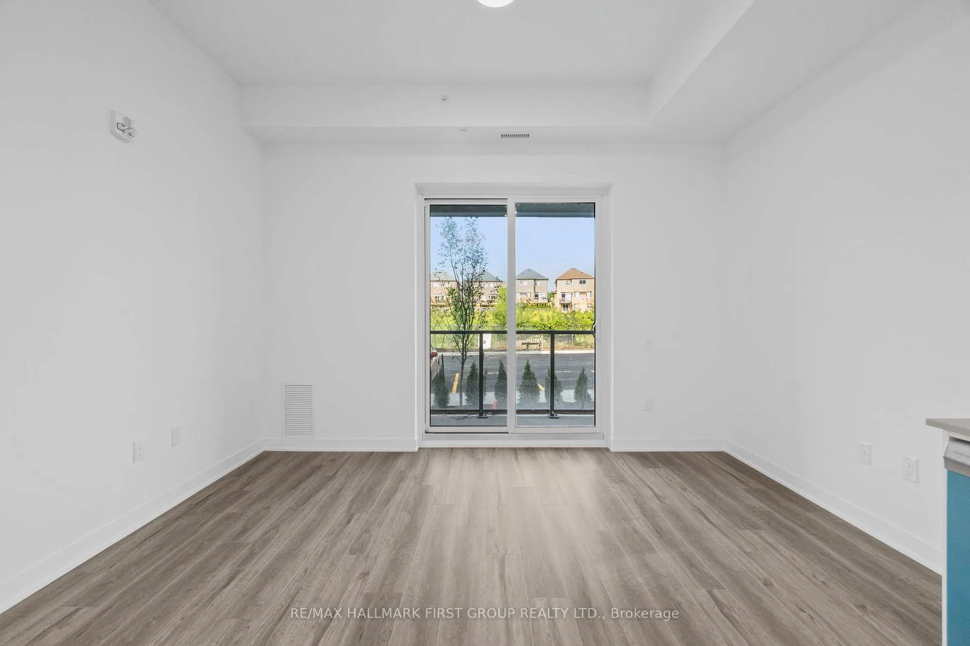 Photo 13 of Unit 107, 385 Arctic Red Drive, Oshawa, Windfields — HOMEH