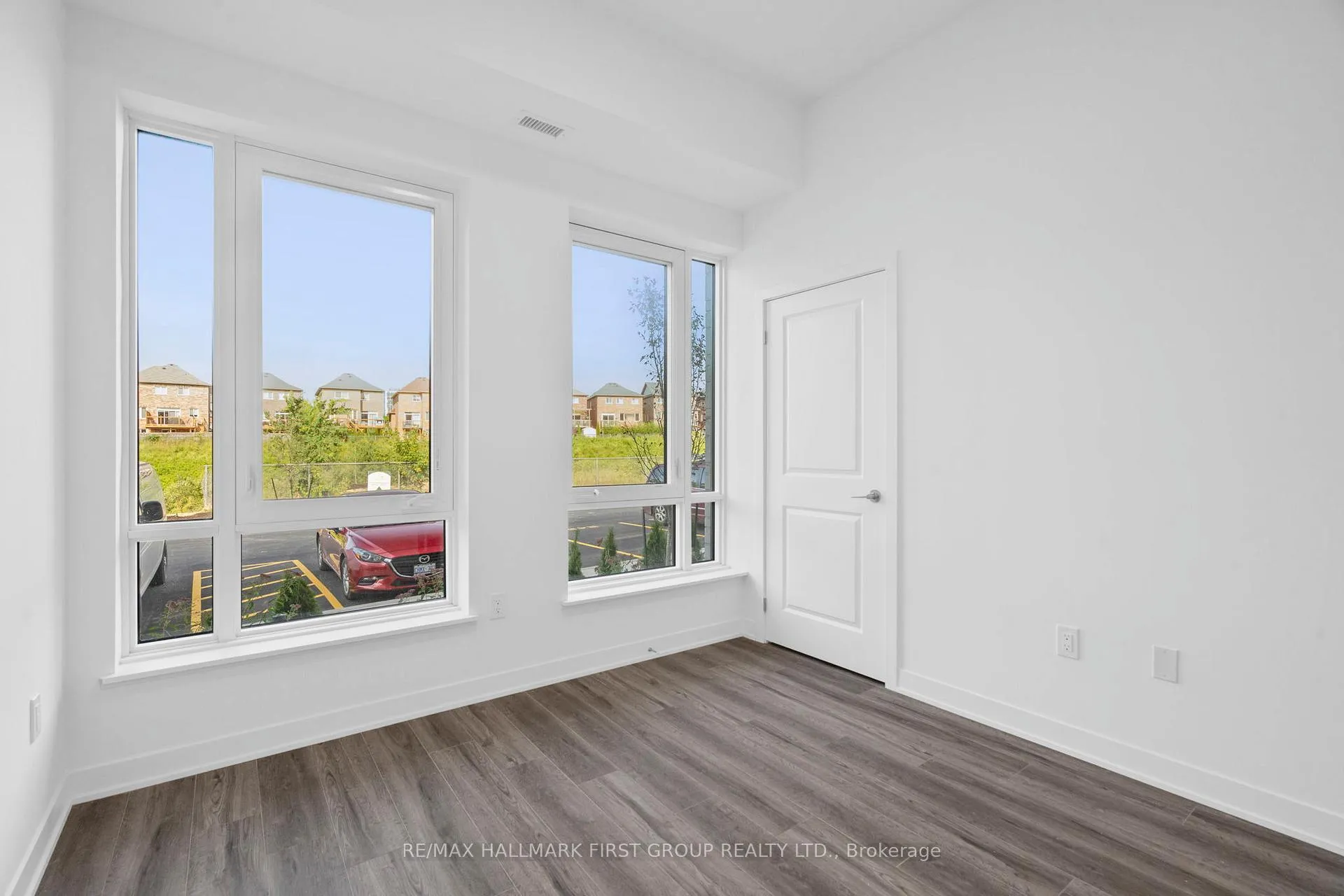Photo 15 of Unit 107, 385 Arctic Red Drive, Oshawa, Windfields — HOMEH