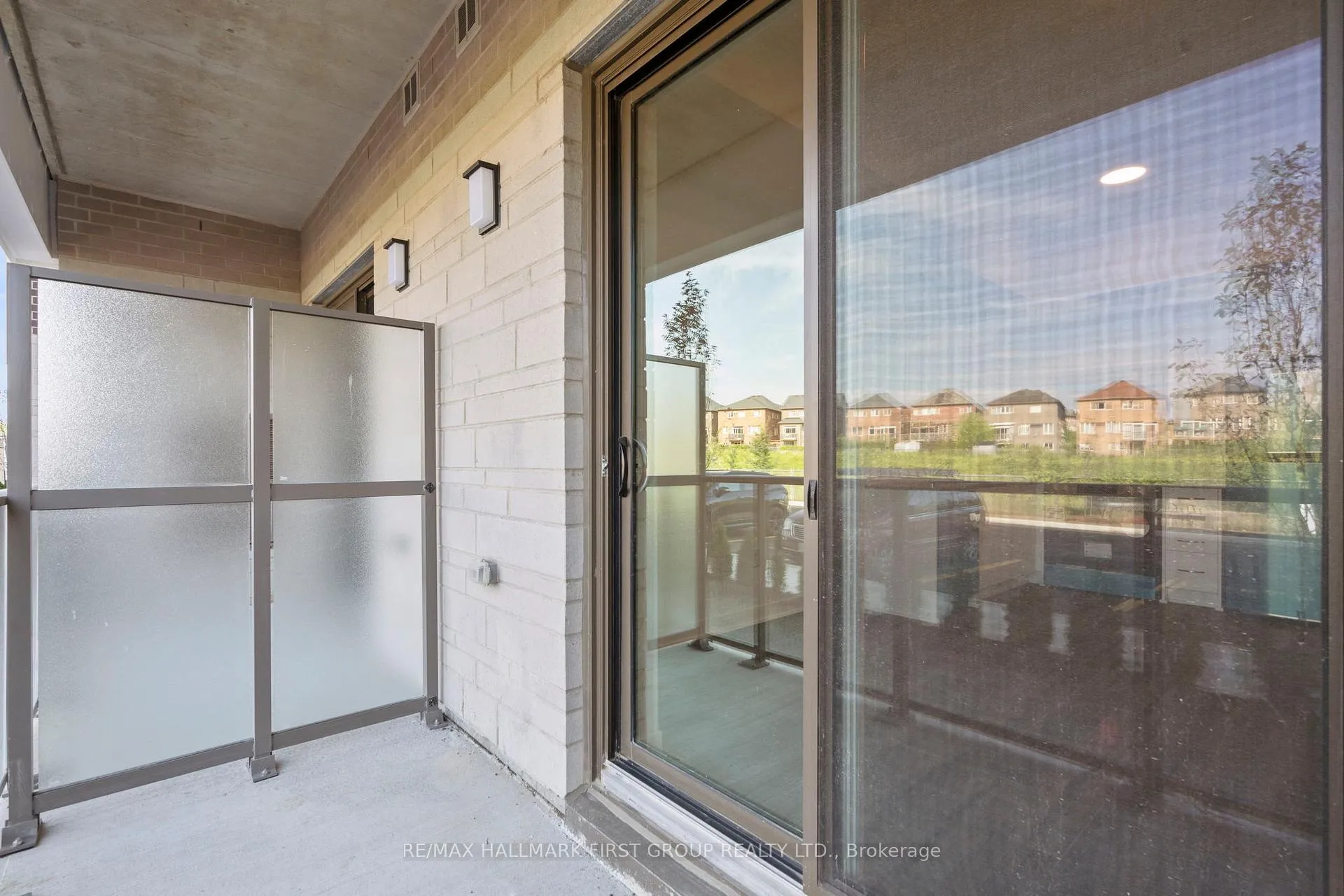 Photo 22 of Unit 107, 385 Arctic Red Drive, Oshawa, Windfields — HOMEH