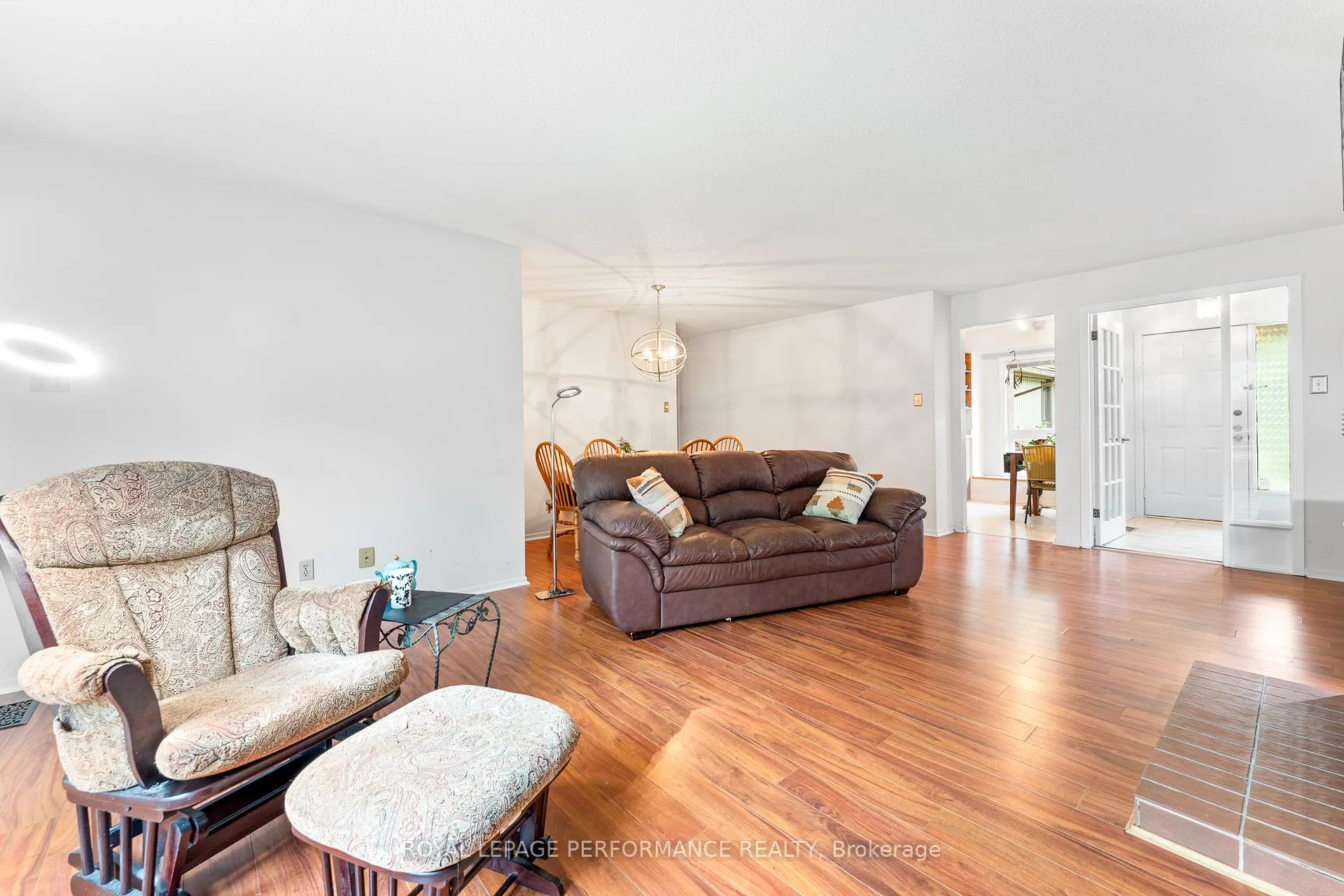 Photo 11 of 9 Plainfield Court, Ottawa, Stittsville (Central) — HOMEH