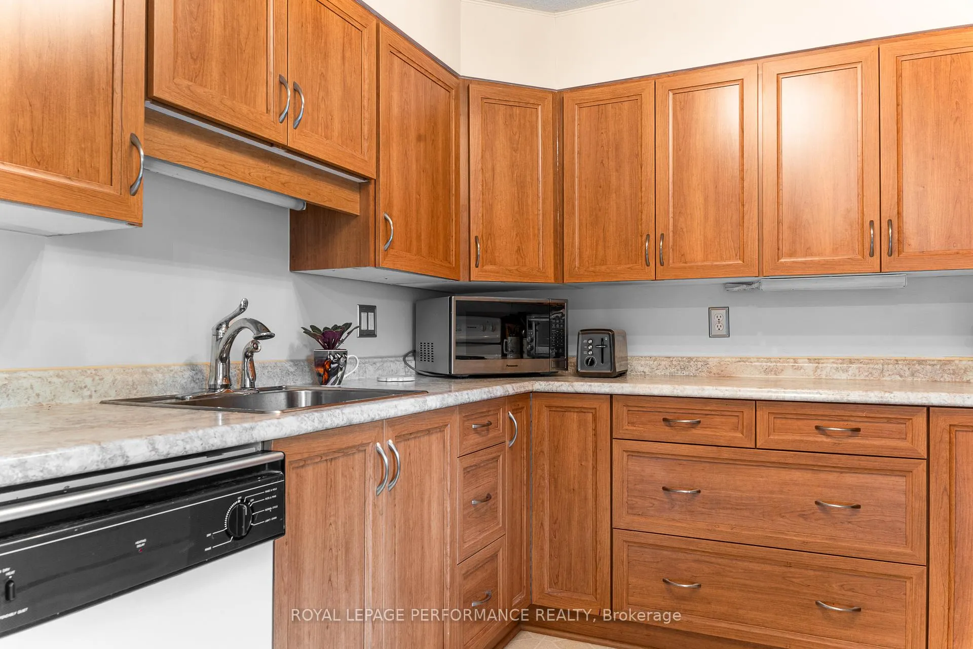 Photo 22 of 9 Plainfield Court, Ottawa, Stittsville (Central) — HOMEH