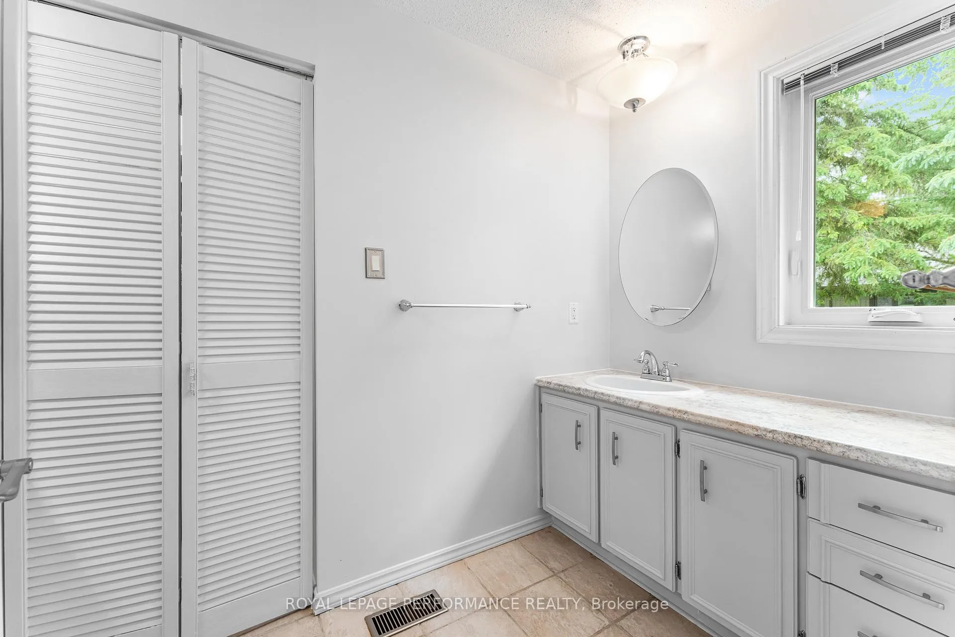 Photo 28 of 9 Plainfield Court, Ottawa, Stittsville (Central) — HOMEH
