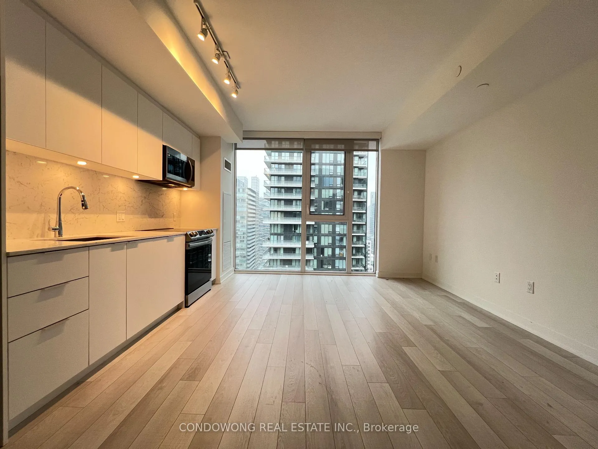 Photo 2 of Unit 3804, 357 King Street W, Toronto, Waterfront Communities — HOMEH