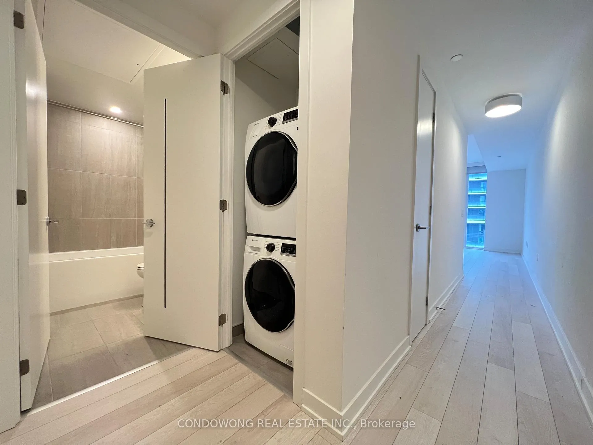 Photo 9 of Unit 3804, 357 King Street W, Toronto, Waterfront Communities — HOMEH