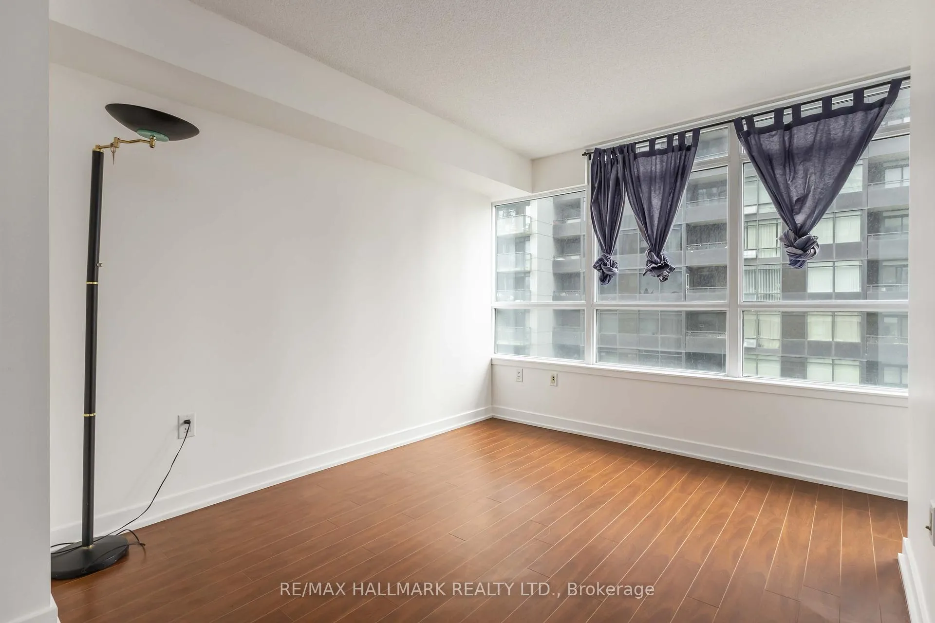 Photo 13 of Unit 611, 8 Telegram Mews, Toronto, Waterfront Communities — HOMEH