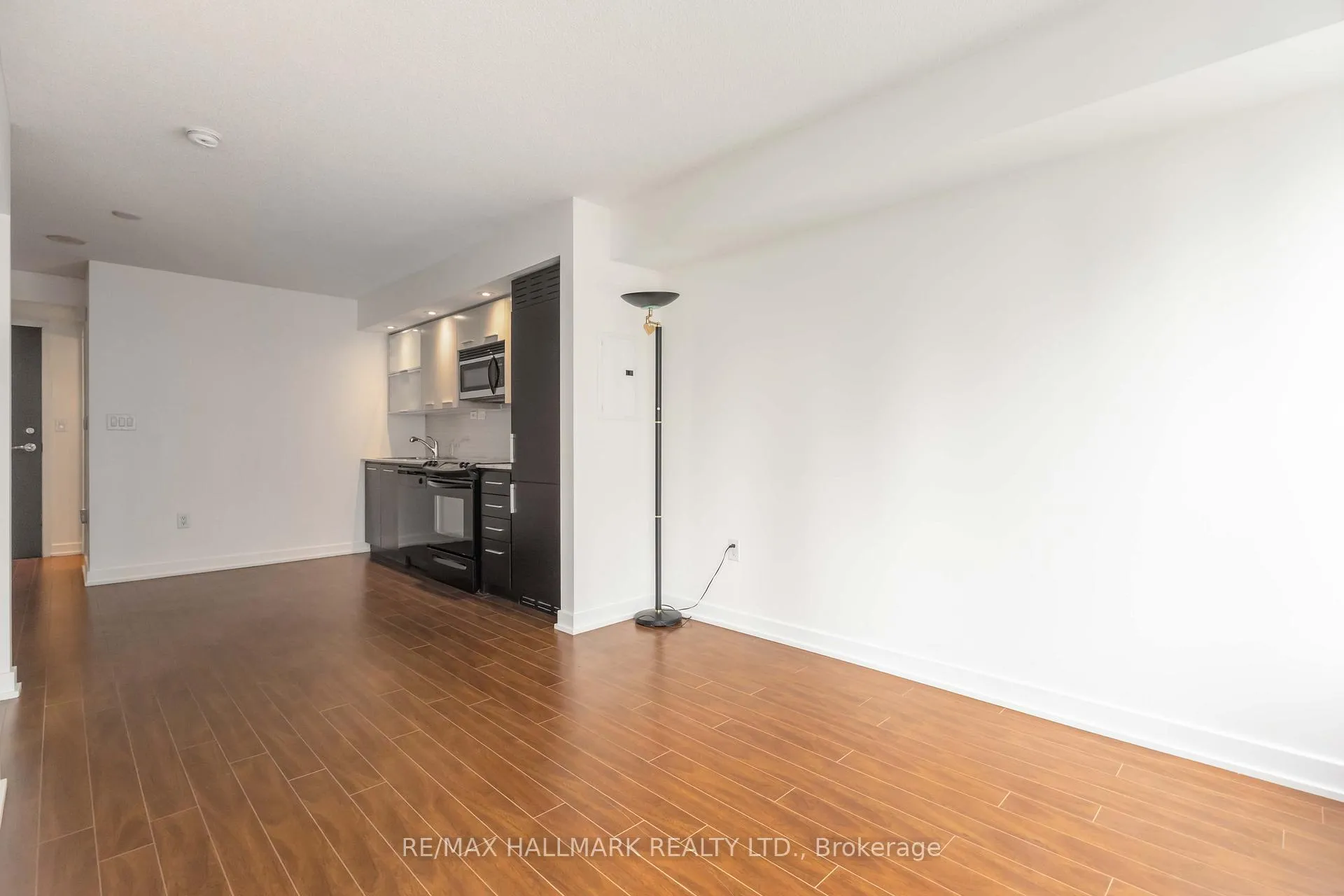 Photo 17 of Unit 611, 8 Telegram Mews, Toronto, Waterfront Communities — HOMEH