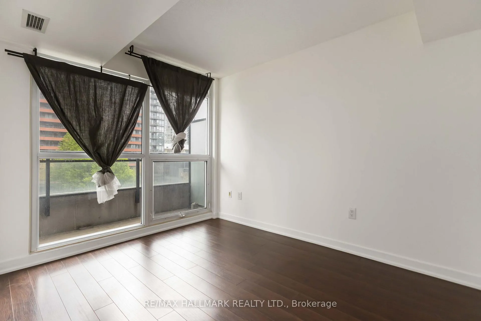 Photo 22 of Unit 611, 8 Telegram Mews, Toronto, Waterfront Communities — HOMEH