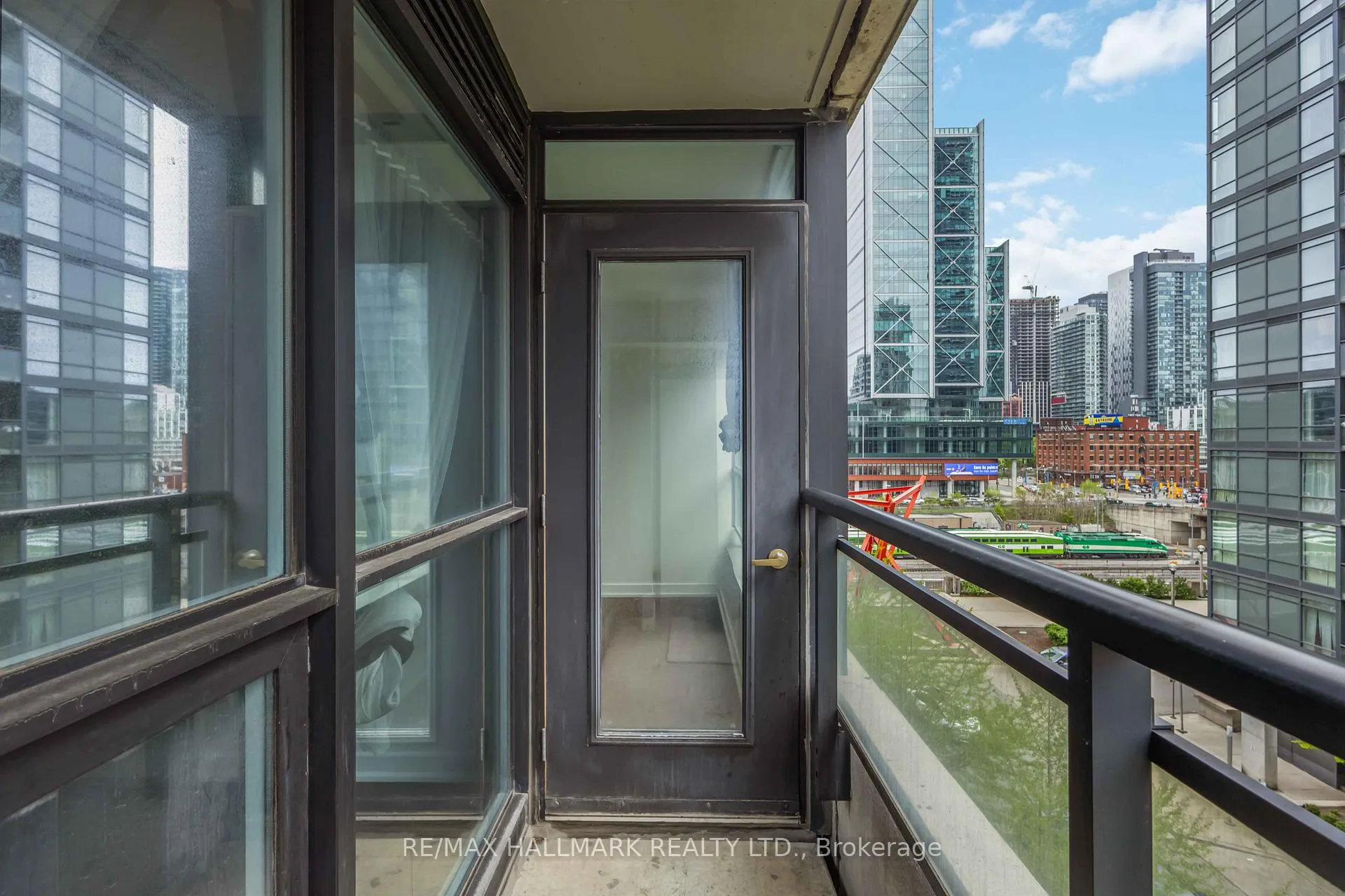 Photo 28 of Unit 611, 8 Telegram Mews, Toronto, Waterfront Communities — HOMEH