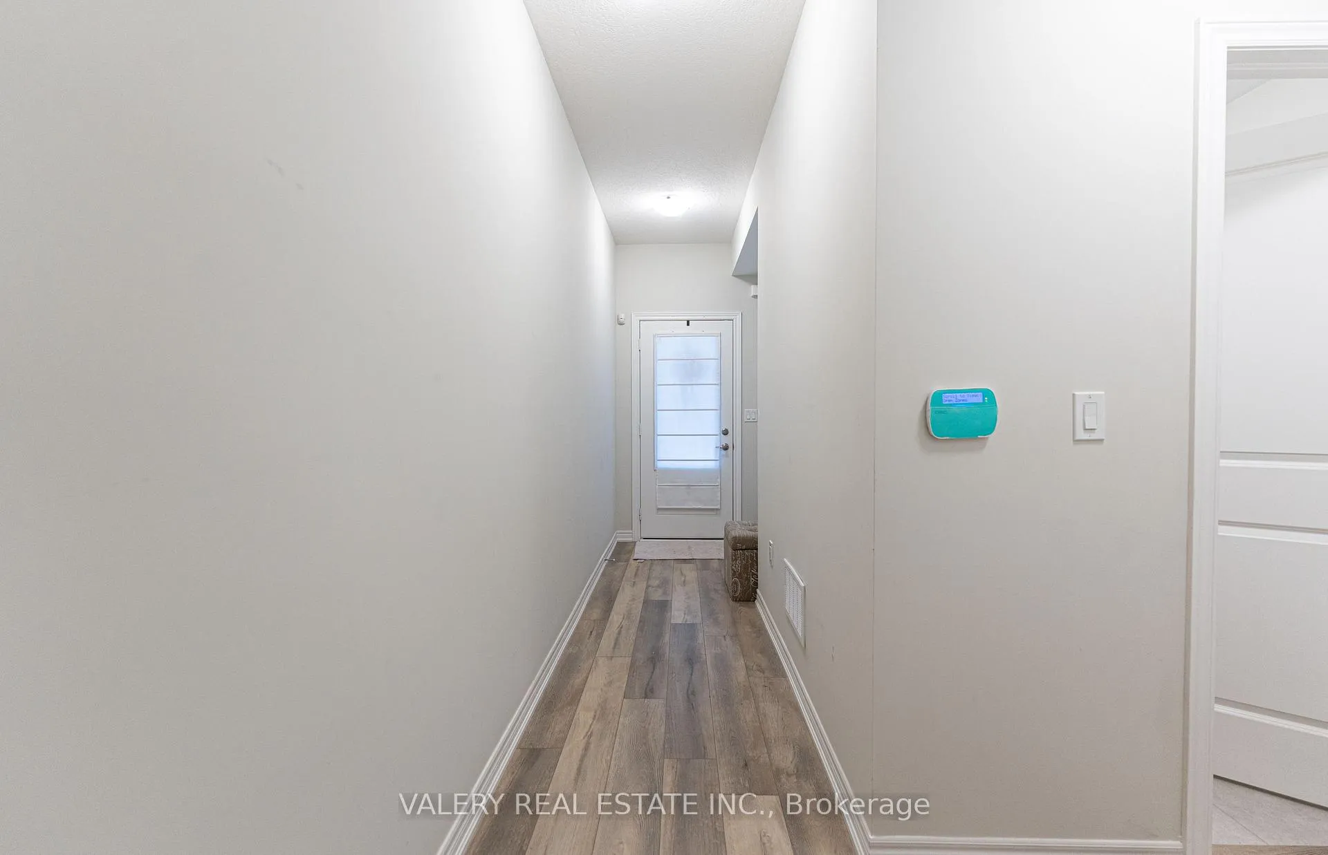 Photo 9 of Unit 44, 40 Zinfandel Drive, Hamilton, Winona — HOMEH