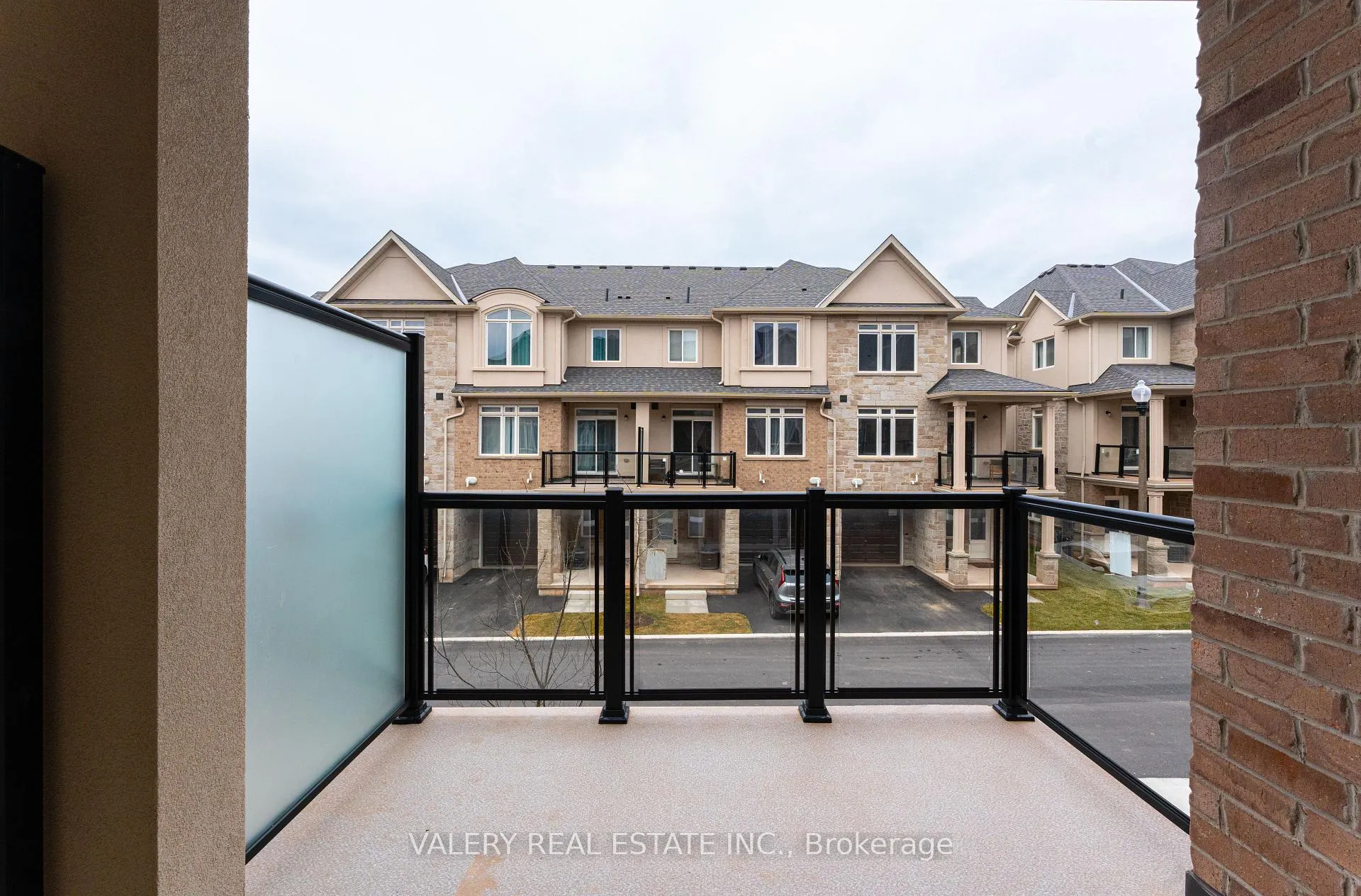 Photo 25 of Unit 44, 40 Zinfandel Drive, Hamilton, Winona — HOMEH