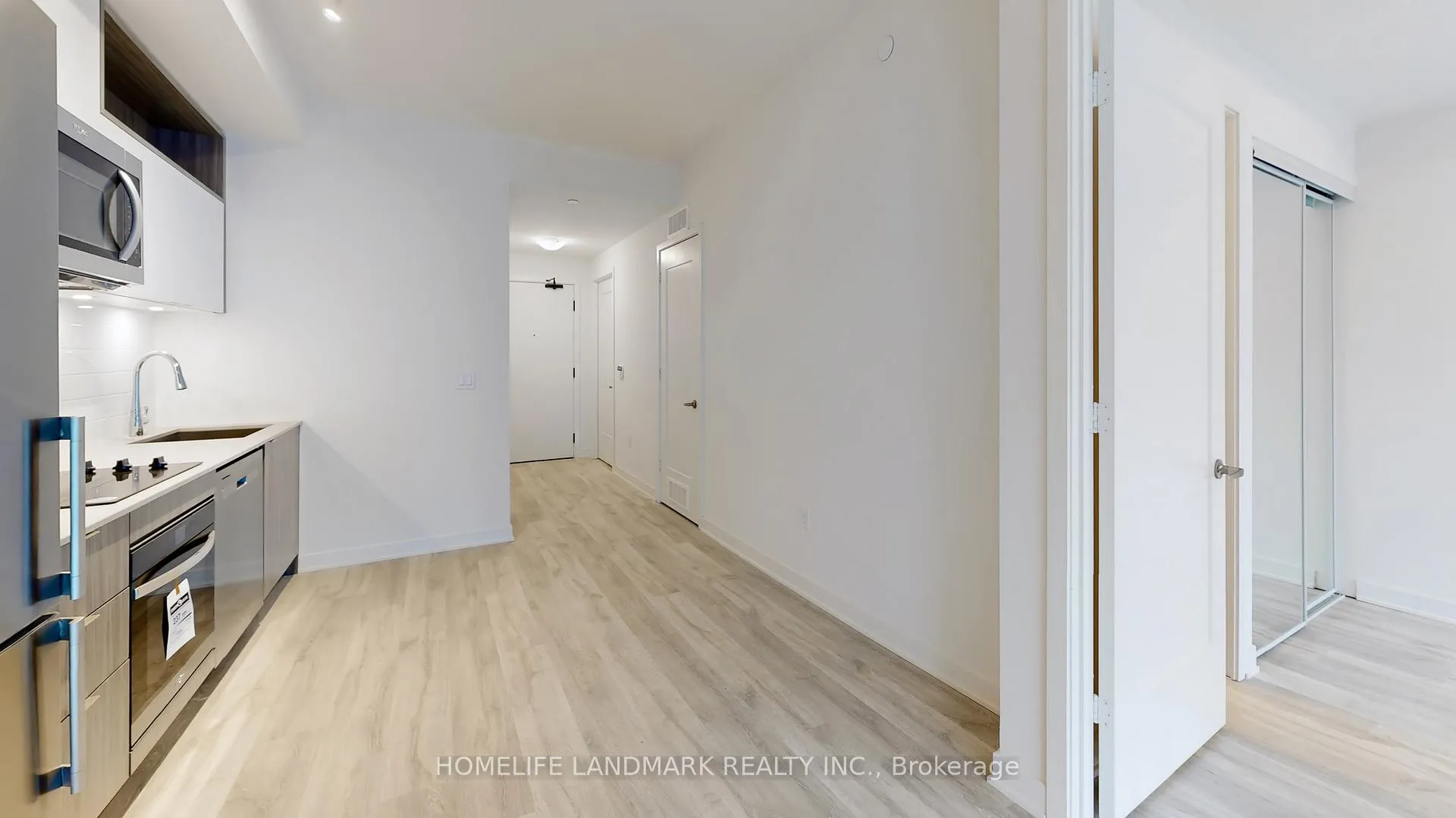 Photo 8 of Unit LPH2912, 70 princess Street, Toronto, Waterfront Communities — HOMEH
