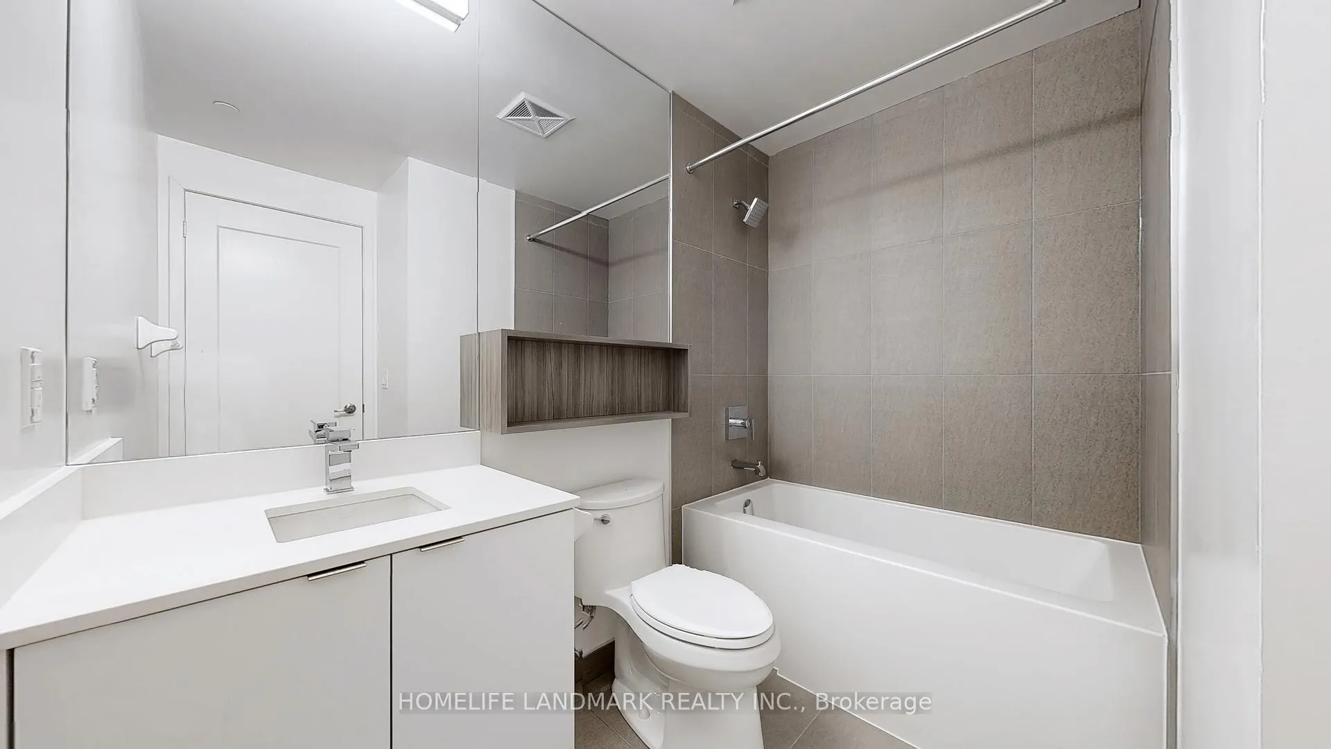 Photo 12 of Unit LPH2912, 70 princess Street, Toronto, Waterfront Communities — HOMEH