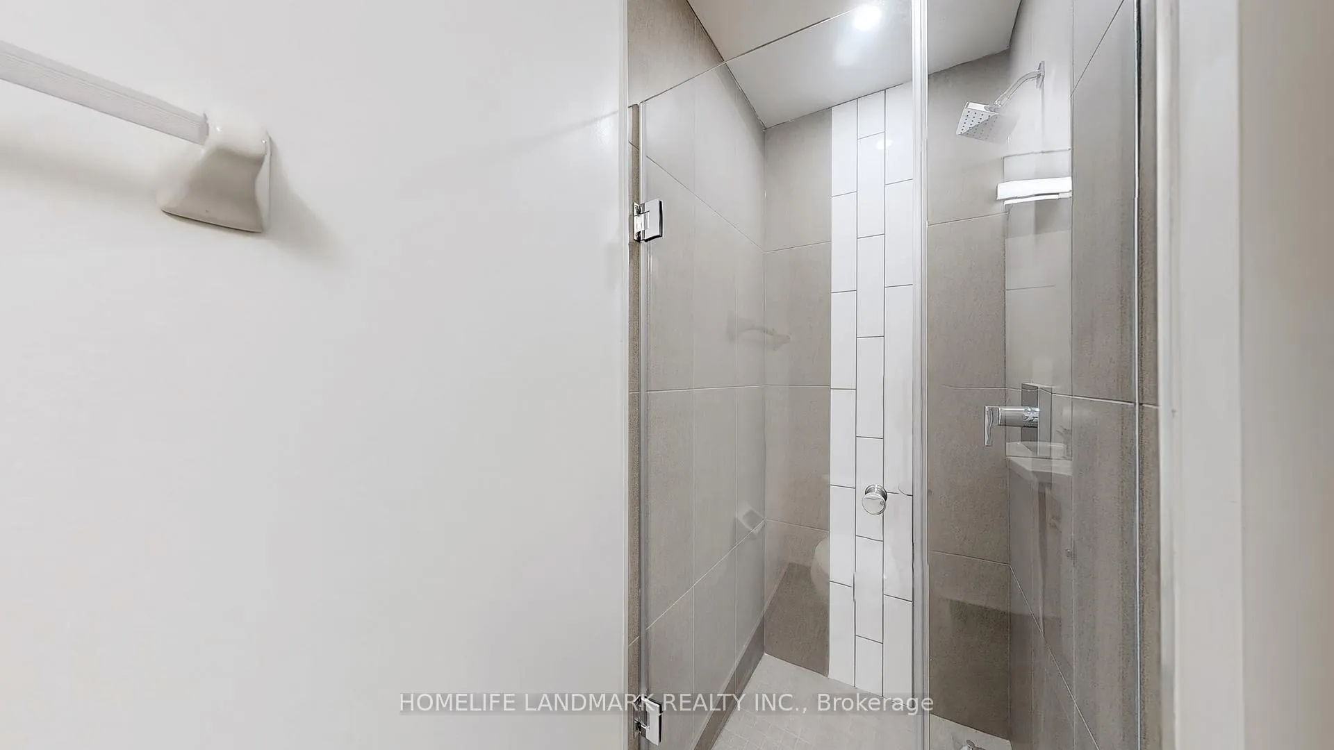 Photo 16 of Unit LPH2912, 70 princess Street, Toronto, Waterfront Communities — HOMEH