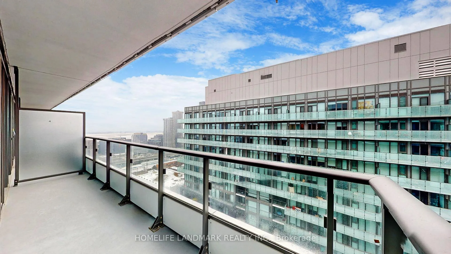 Photo 18 of Unit LPH2912, 70 princess Street, Toronto, Waterfront Communities — HOMEH
