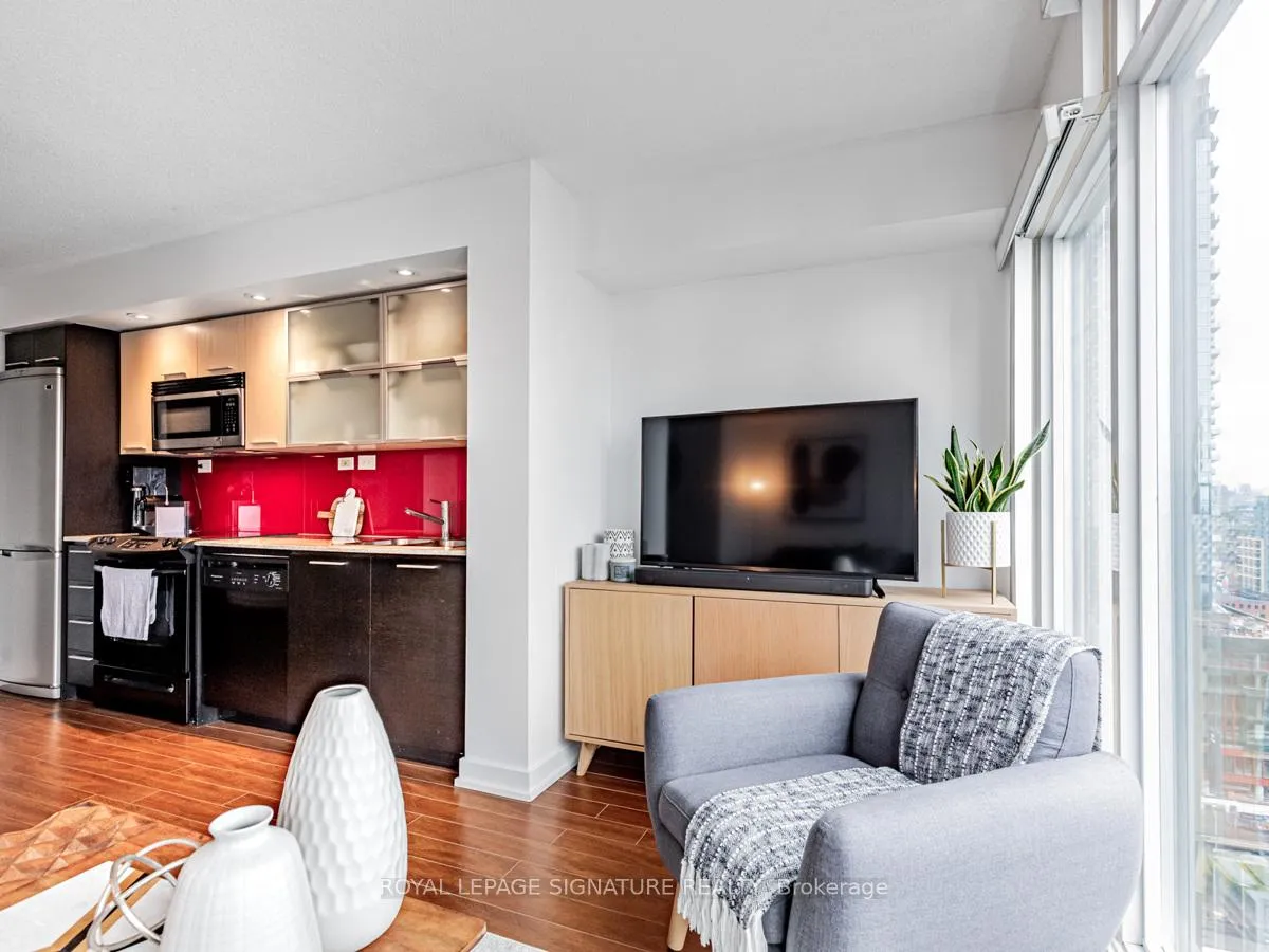 Photo 11 of Unit 2702, 25 Capreol Court, Toronto, Waterfront Communities — HOMEH