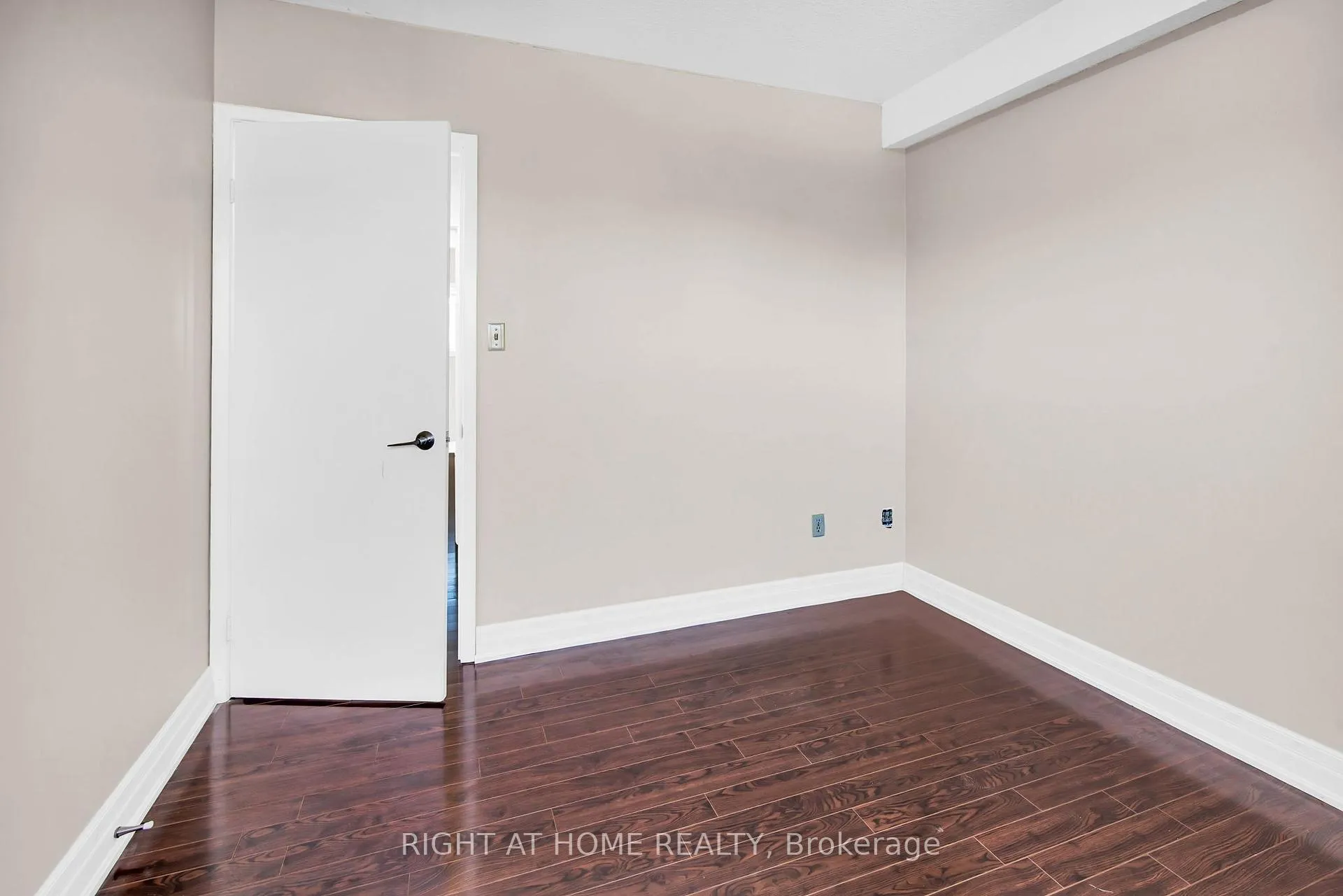 Photo 21 of Unit 13, 2716 St Clair Avenue E, Toronto, O'Connor-Parkview — HOMEH
