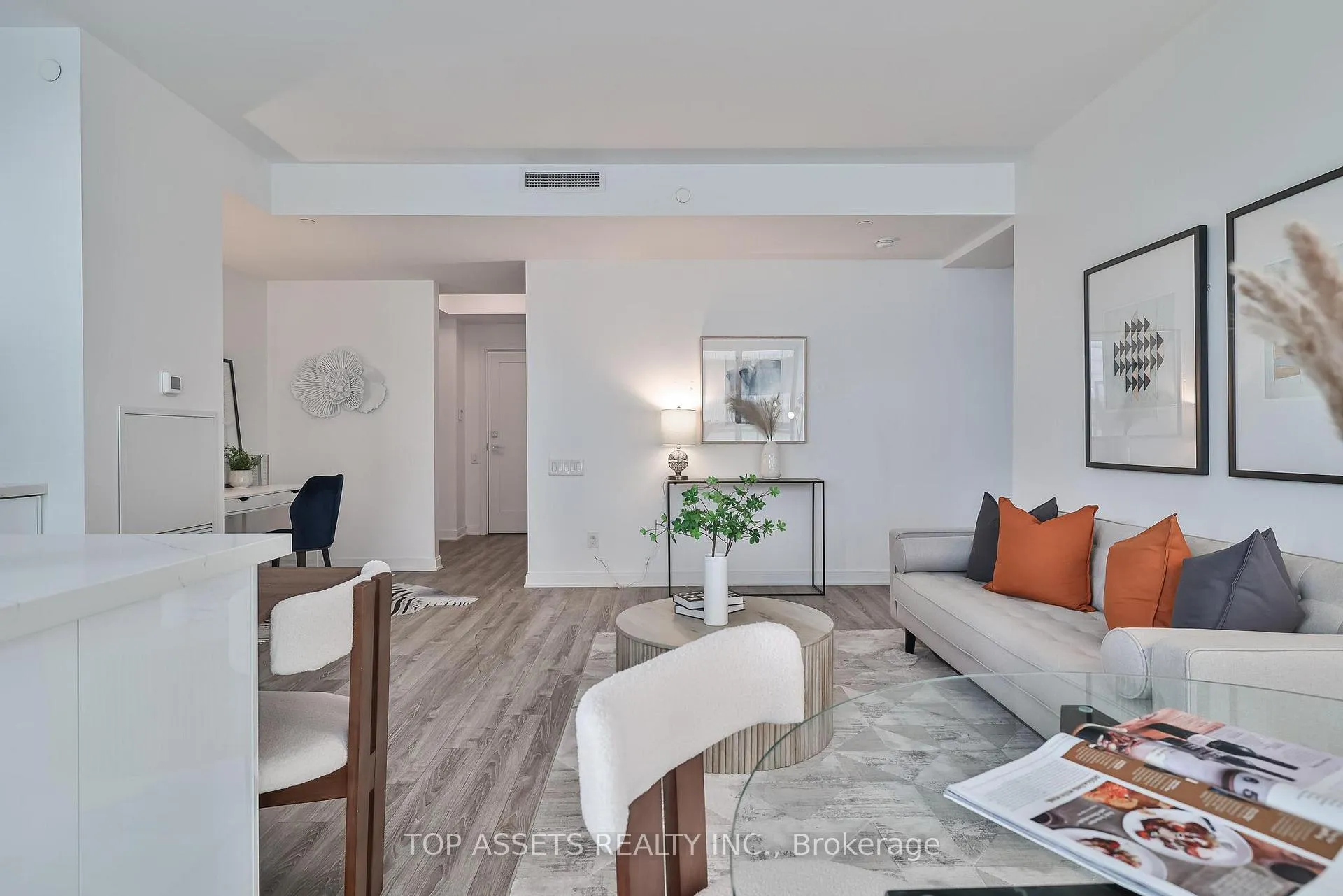 Photo 14 of Unit 3707, 50 Charles Street E, Toronto, Church-Yonge Corridor — HOMEH