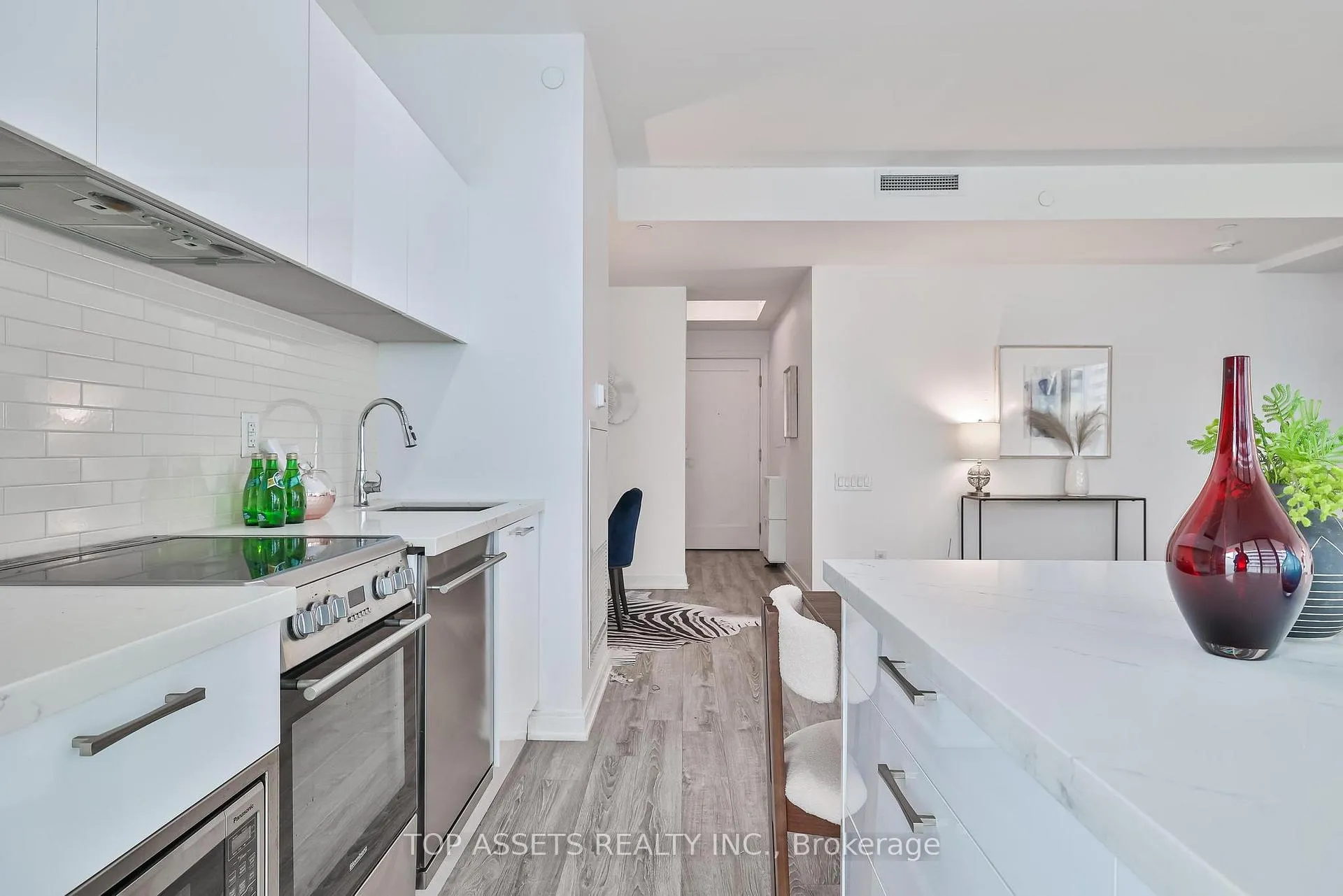 Photo 23 of Unit 3707, 50 Charles Street E, Toronto, Church-Yonge Corridor — HOMEH