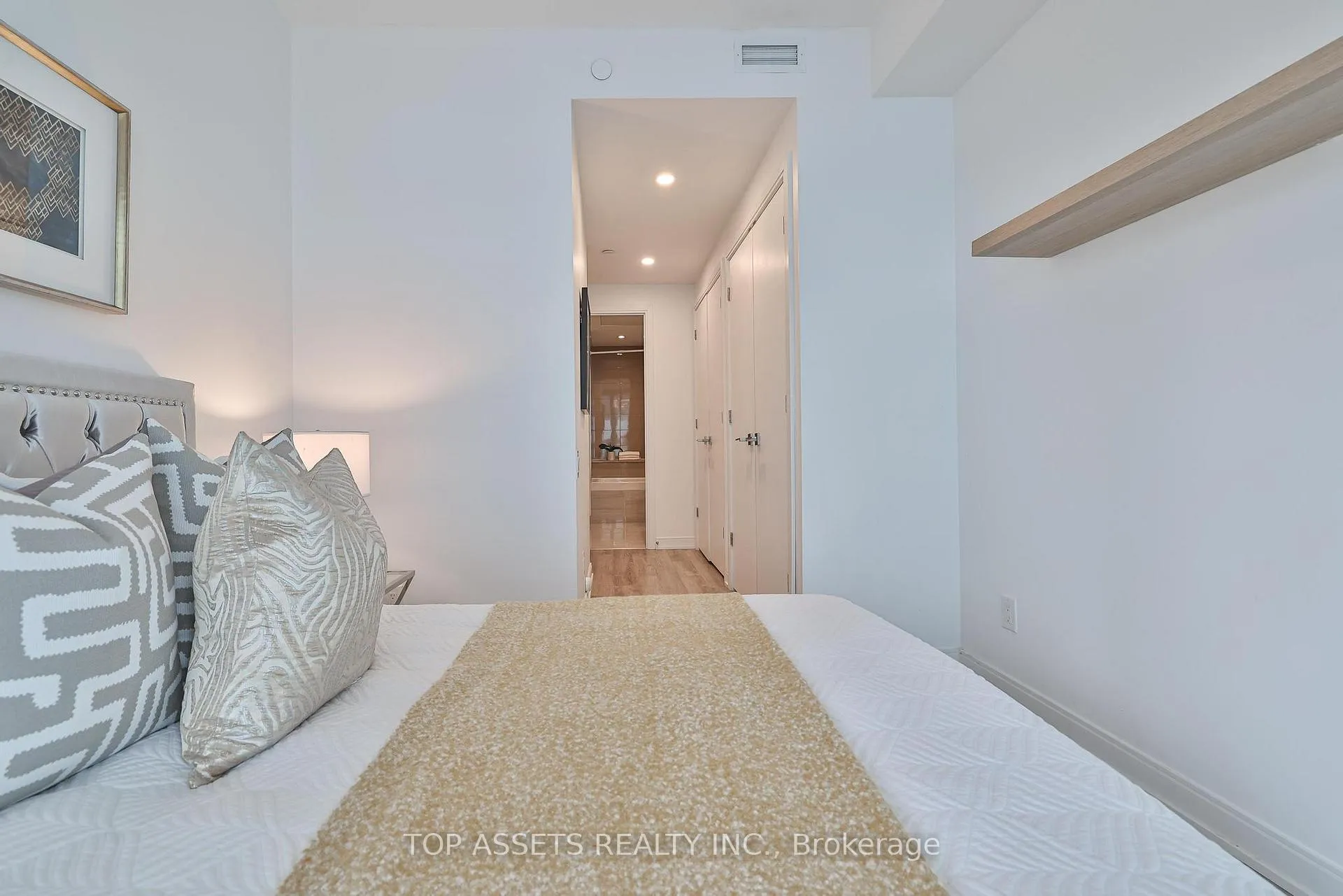 Photo 29 of Unit 3707, 50 Charles Street E, Toronto, Church-Yonge Corridor — HOMEH