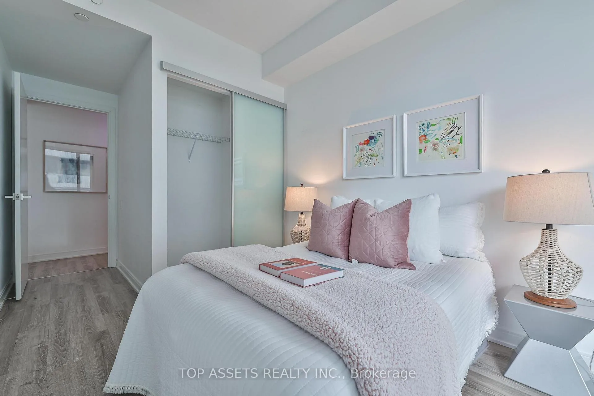 Photo 37 of Unit 3707, 50 Charles Street E, Toronto, Church-Yonge Corridor — HOMEH