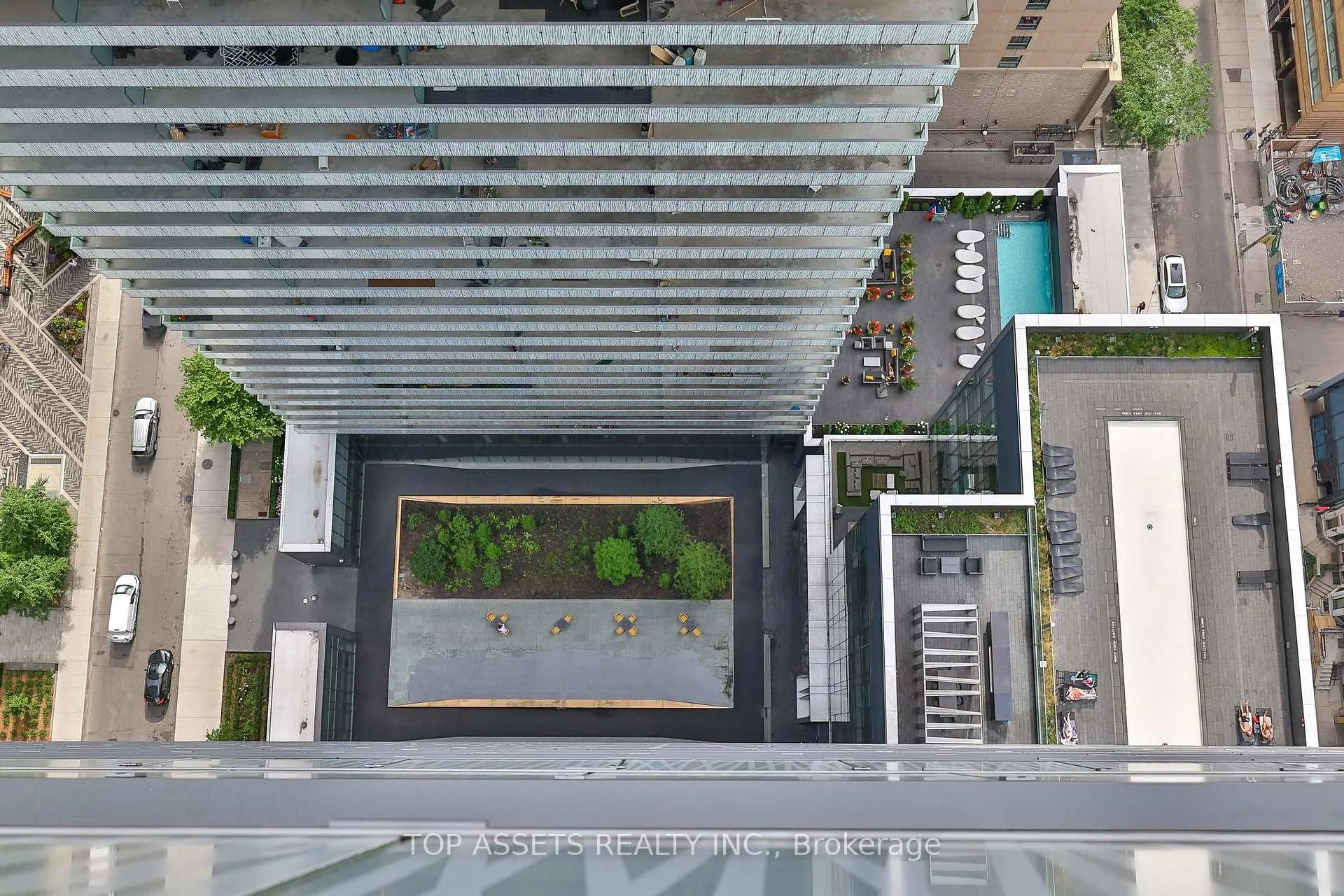 Photo 38 of Unit 3707, 50 Charles Street E, Toronto, Church-Yonge Corridor — HOMEH