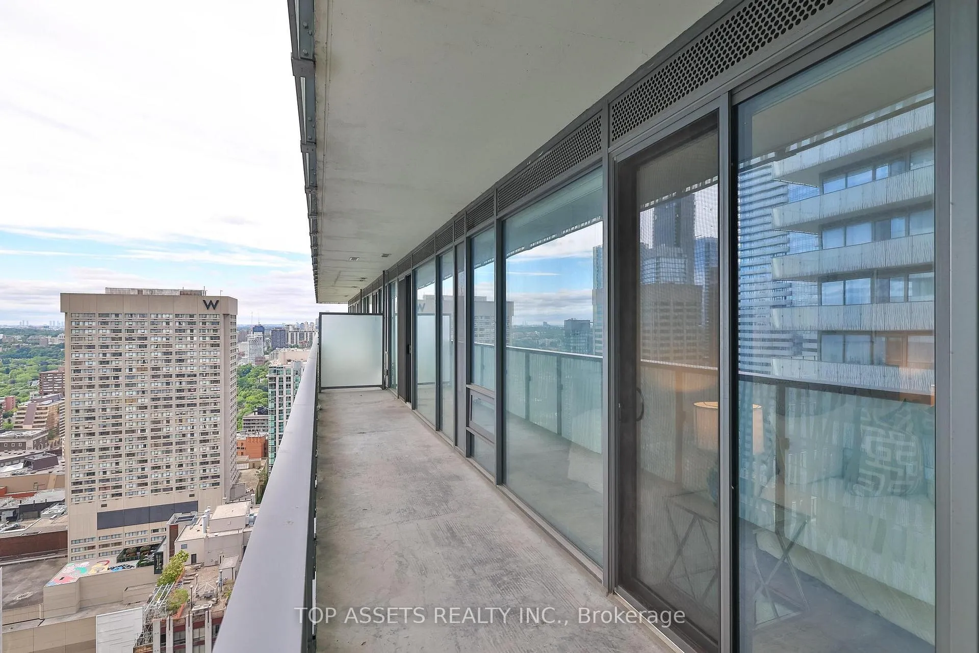 Photo 42 of Unit 3707, 50 Charles Street E, Toronto, Church-Yonge Corridor — HOMEH