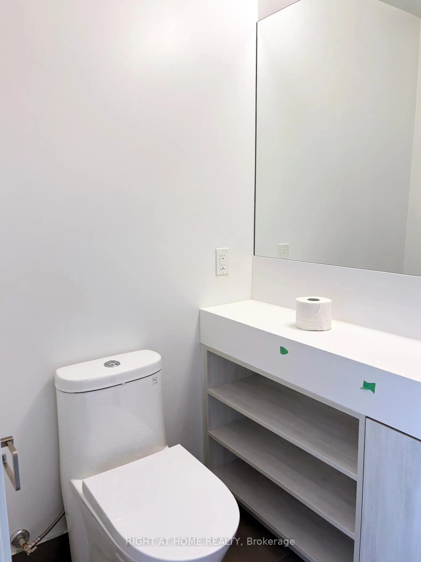 Photo 6 of Unit 2903, 8 Wellesley Street W, Toronto, Bay Street Corridor — HOMEH